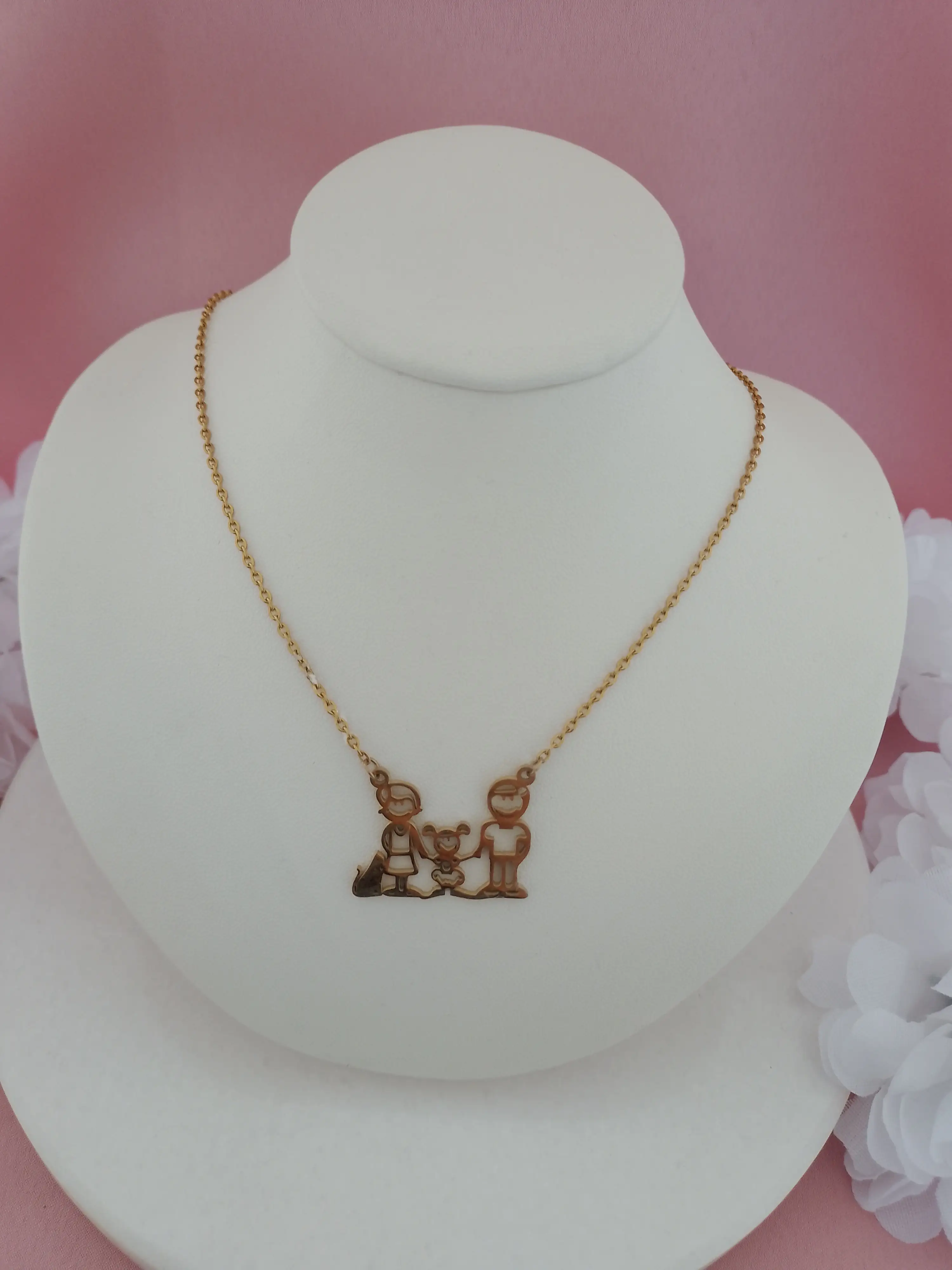 Collar familia  2