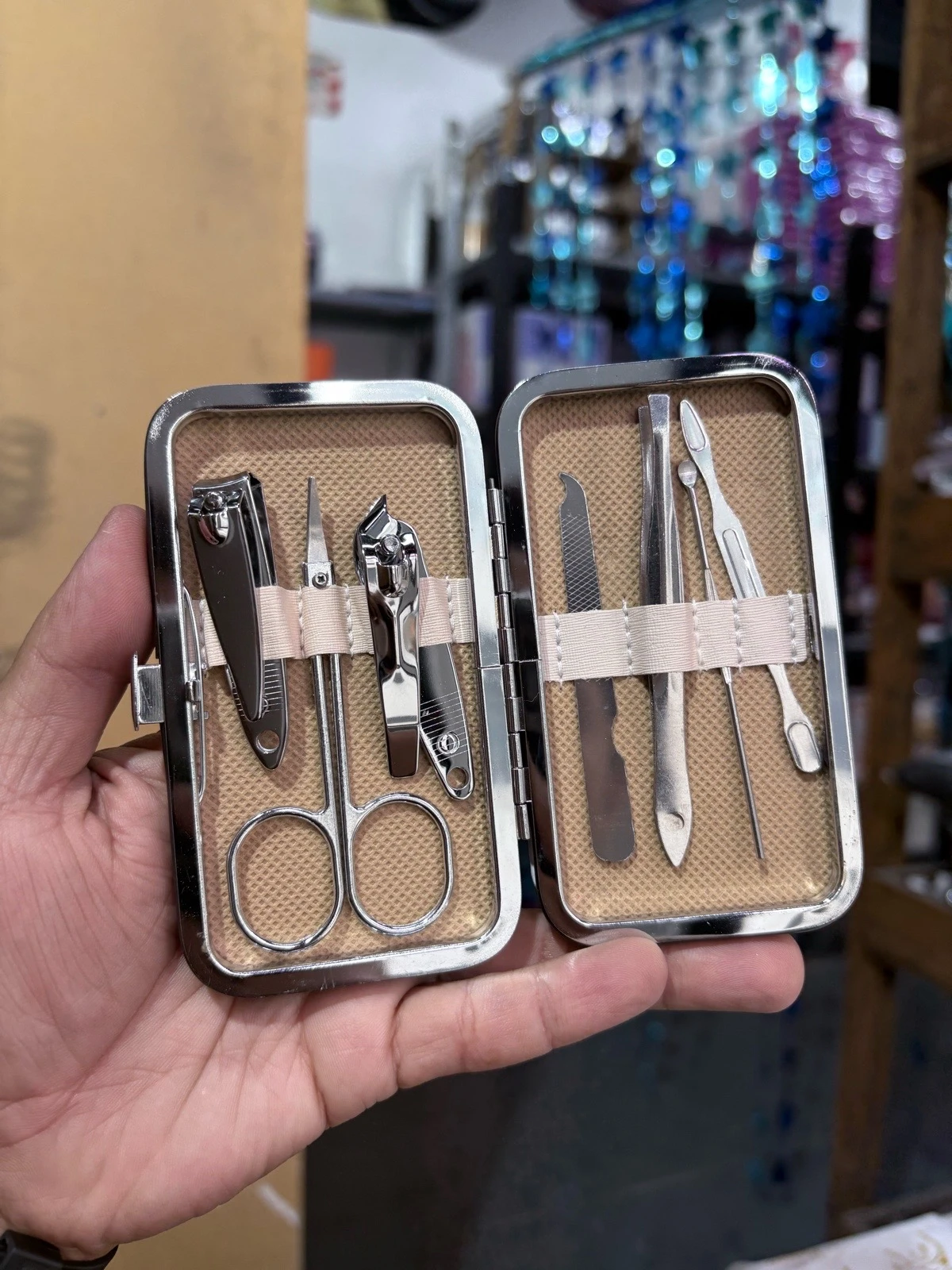 SET DE MANICURE CON ESTUCHE  4