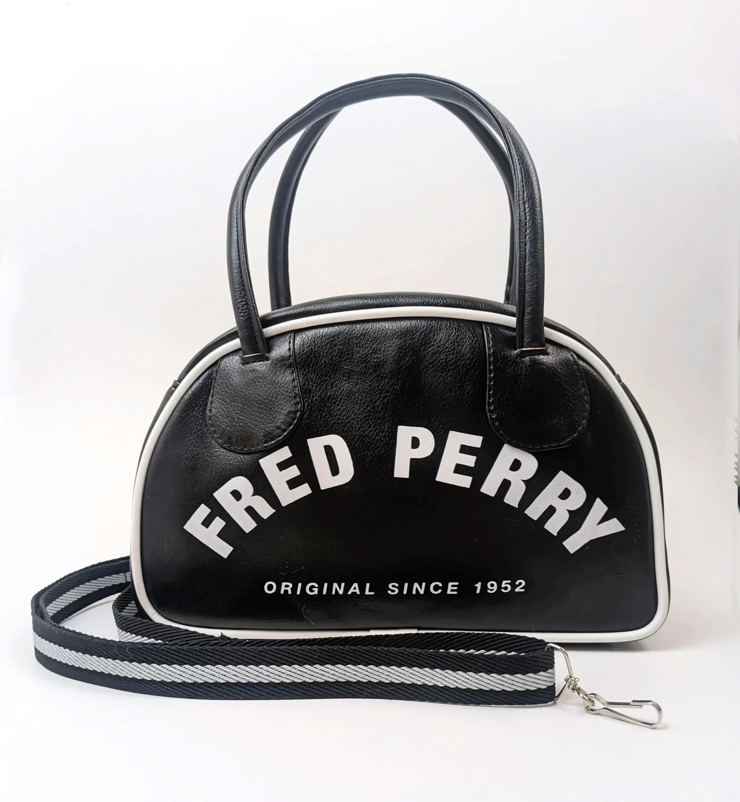 Bolso media luna fred perry