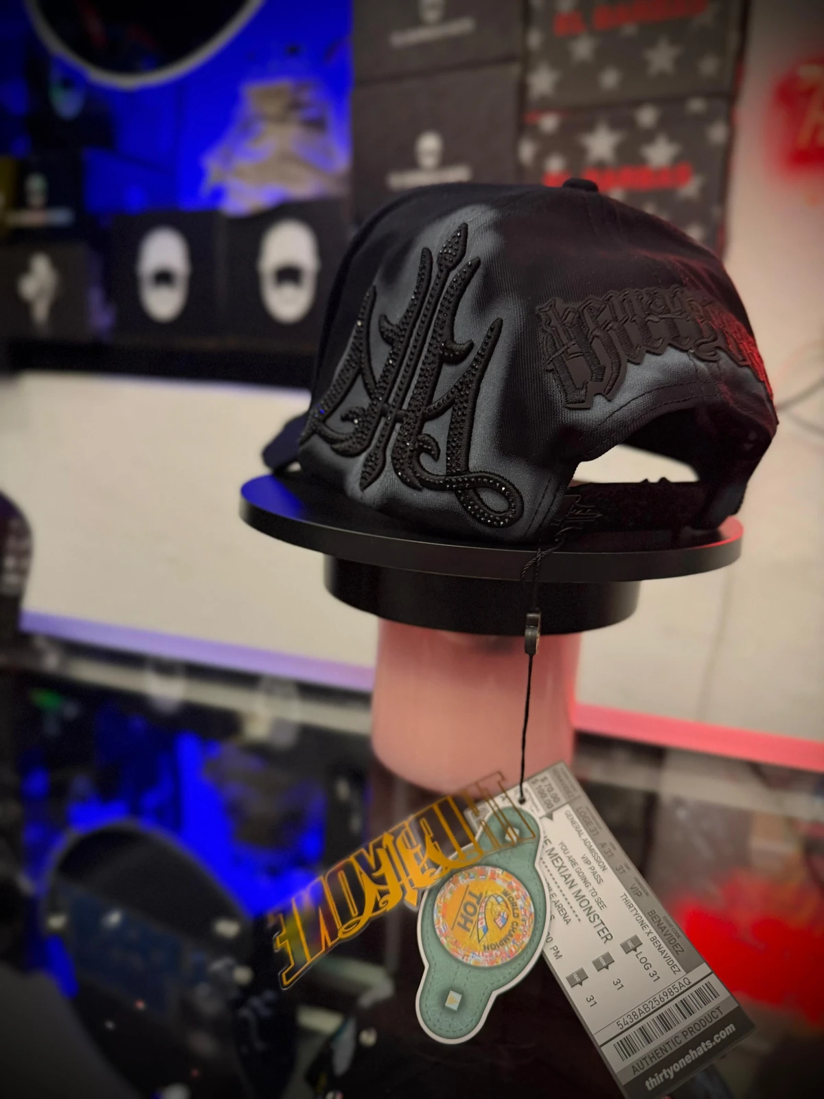 31 hats x Benavidez 4