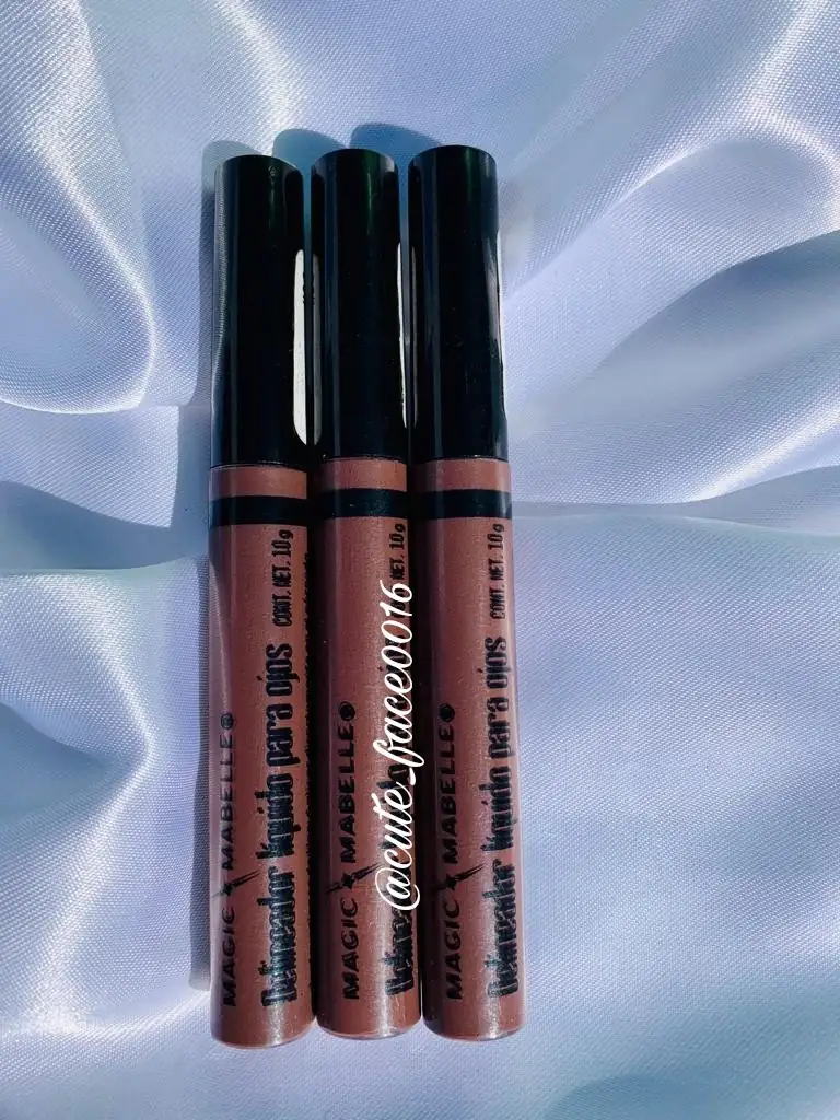 Delineador Matte #06 Magic Mabelle 