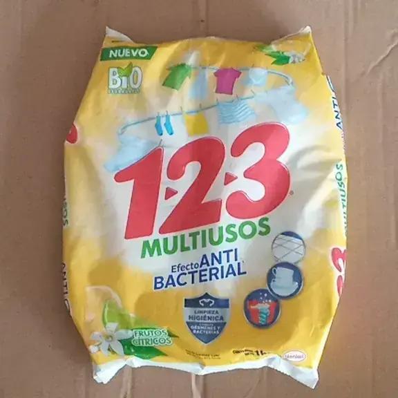 Jabón en polvo 1-2-3 de 1 kg