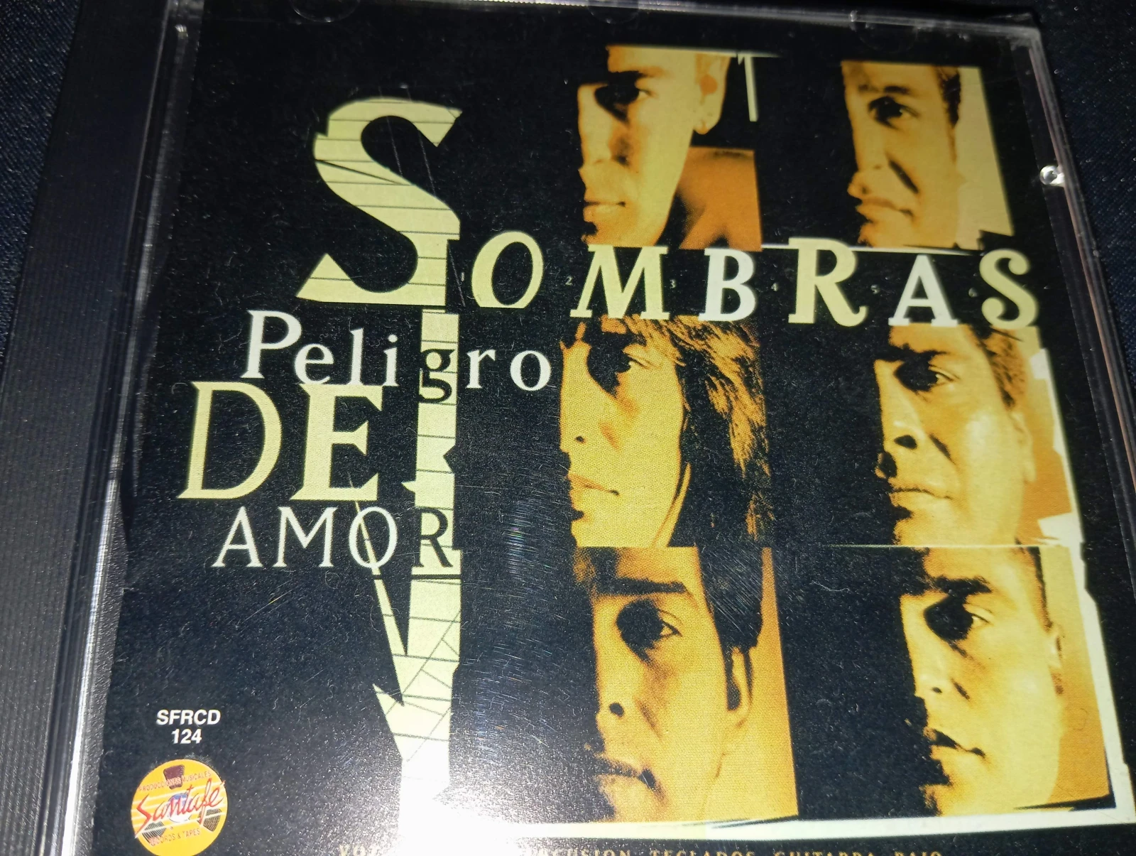 Grupo Sombras - Peligro De Amor (BOLIVIA)