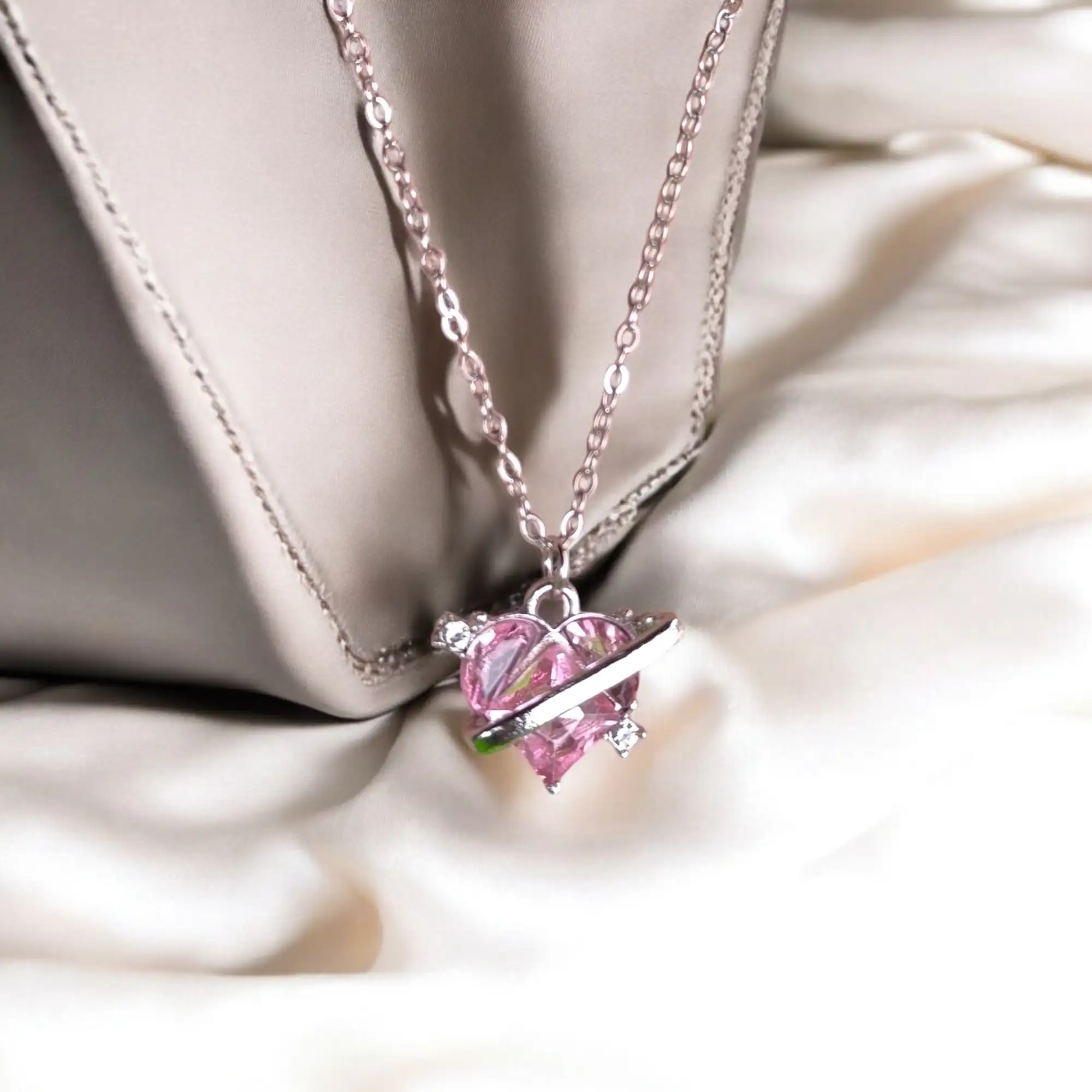 Corazón rosa con aro 4
