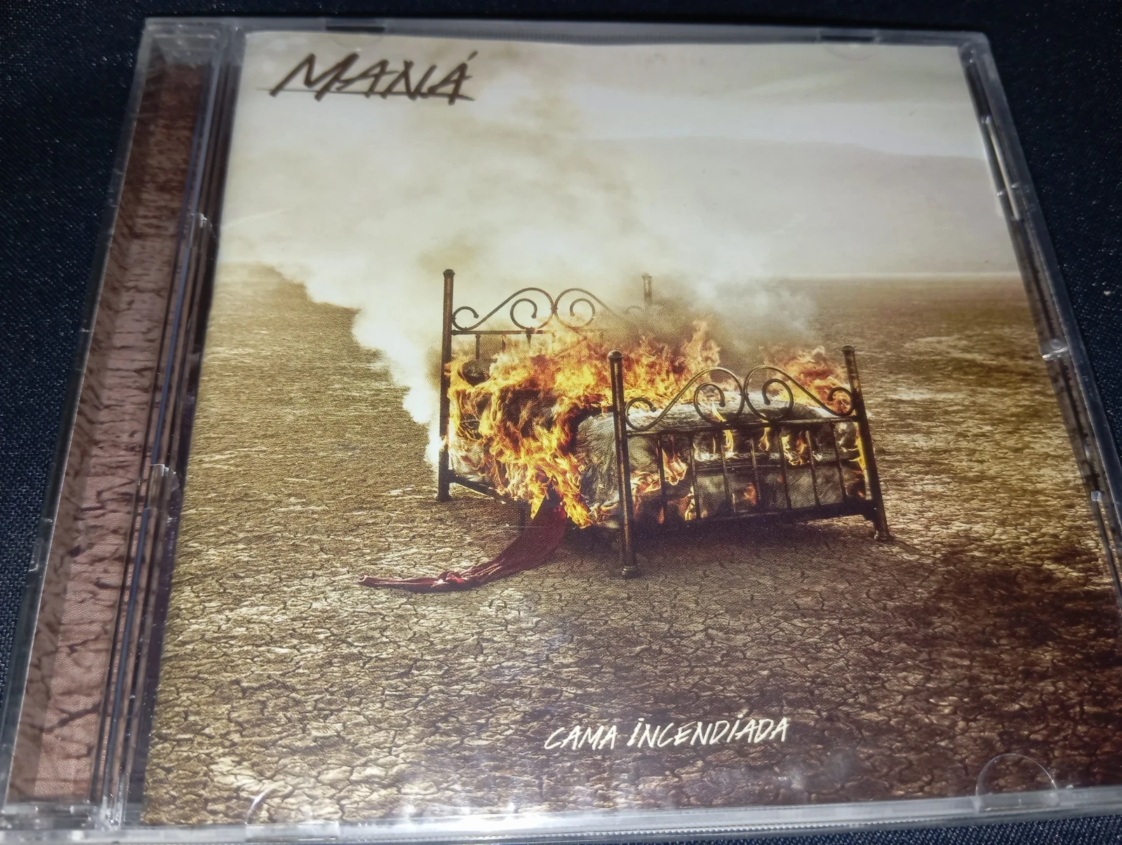 Mana - Cama Incendiada (CHILE)