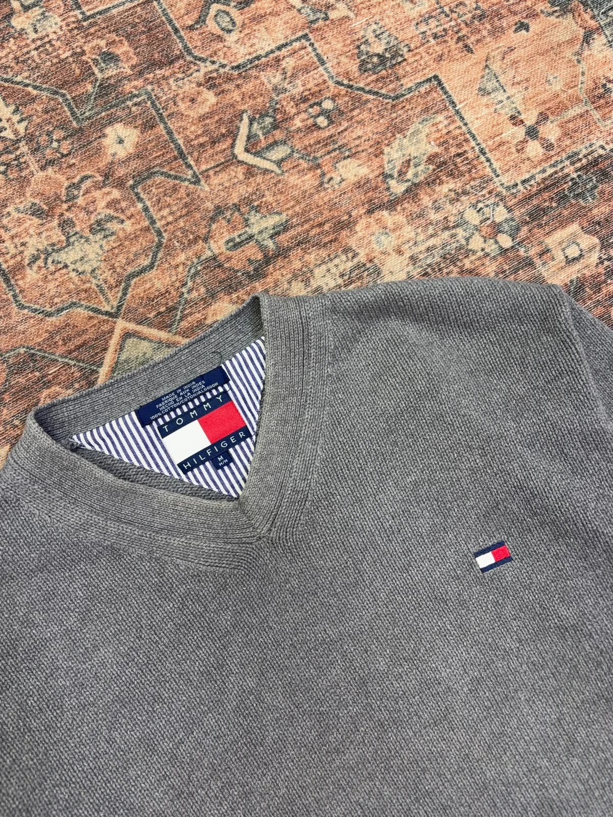 TOMMY HILFIGER 100% COTTON V-NECK SWEATER 3