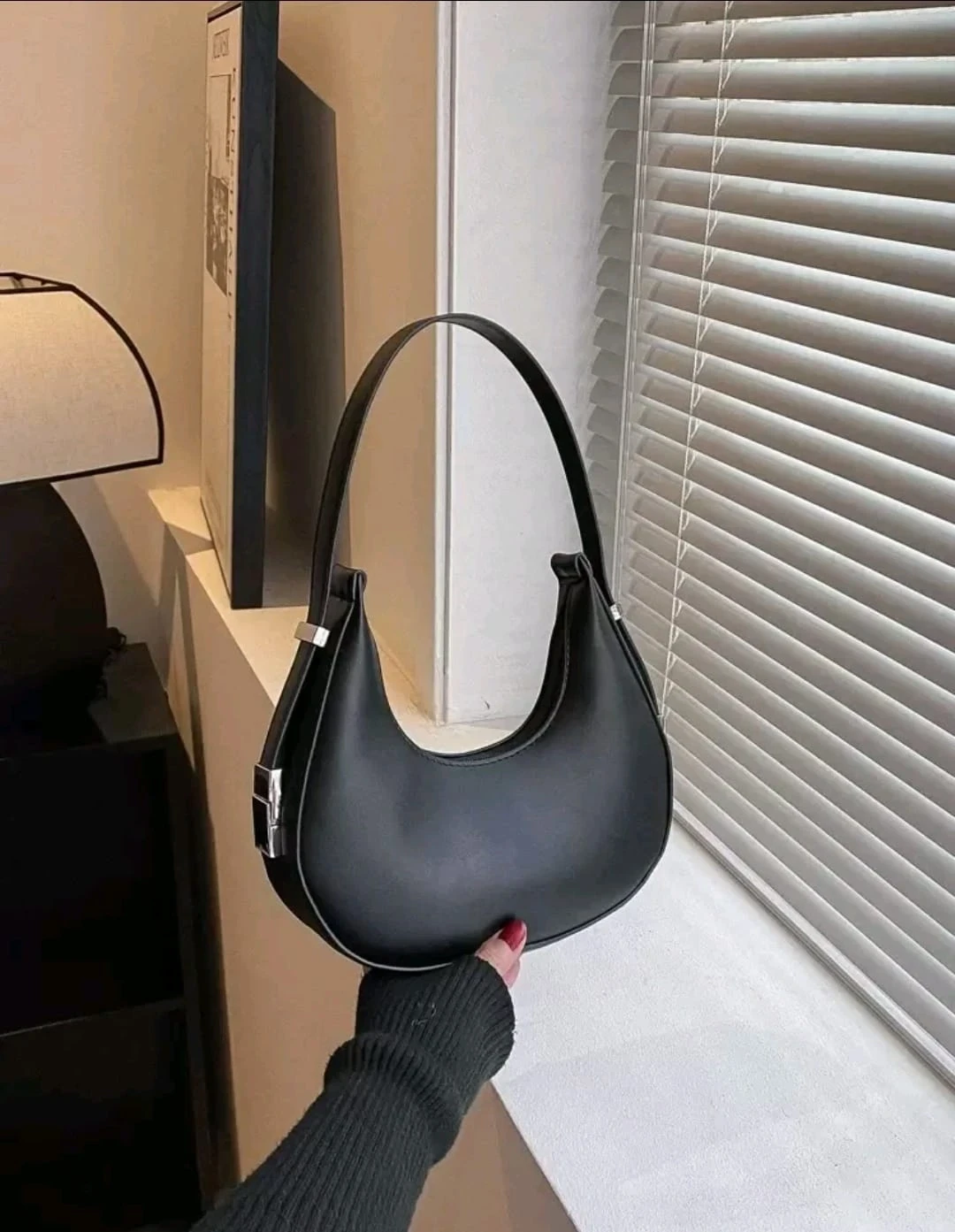 Cartera minimalista tipo cuero 