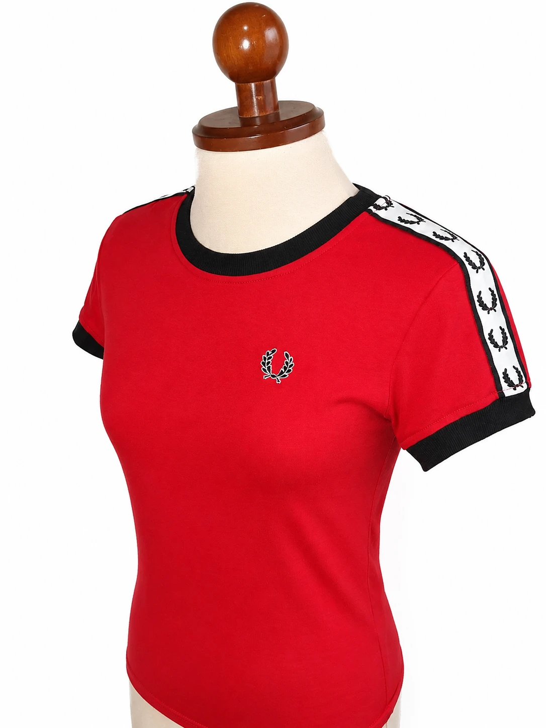 Camiseta para dama roja con negro 