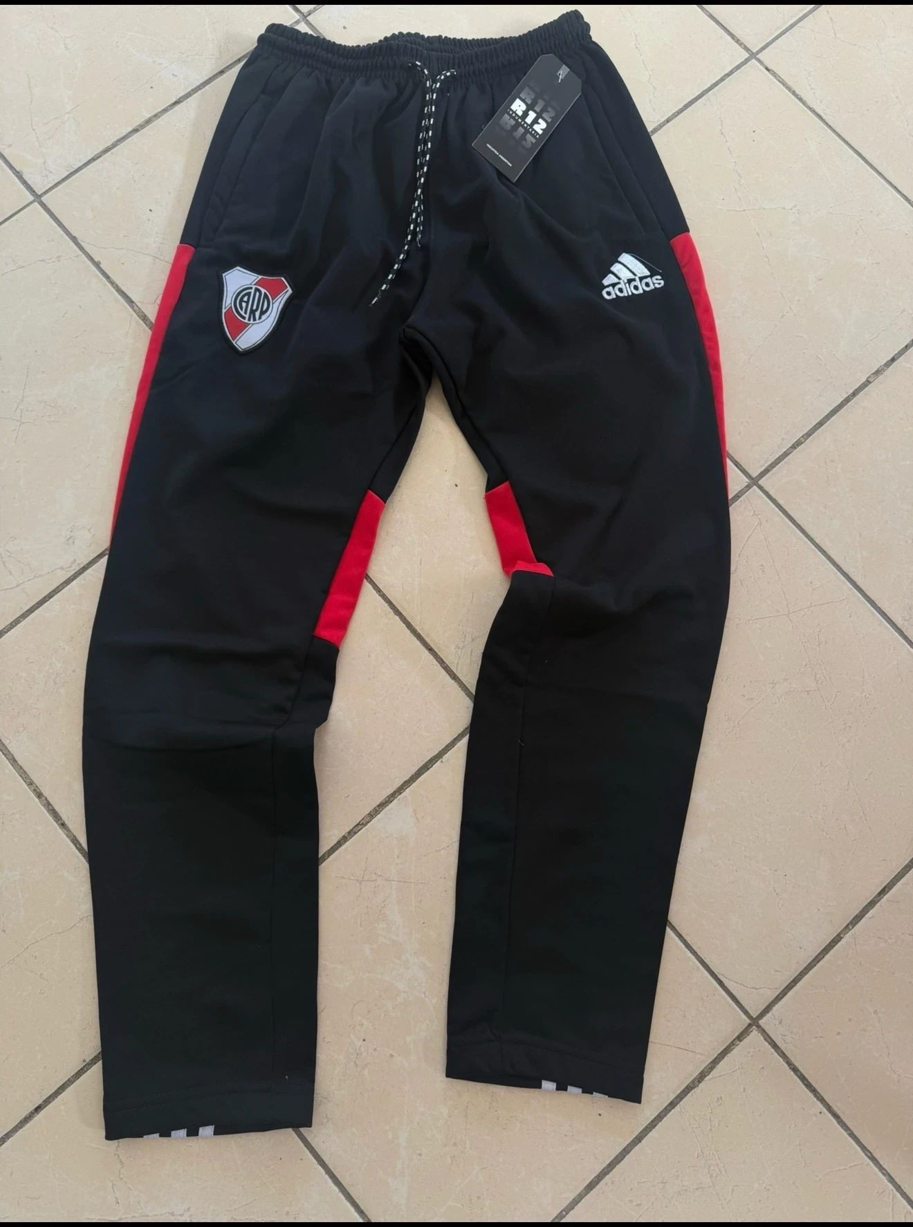 Pantalones River y Boca