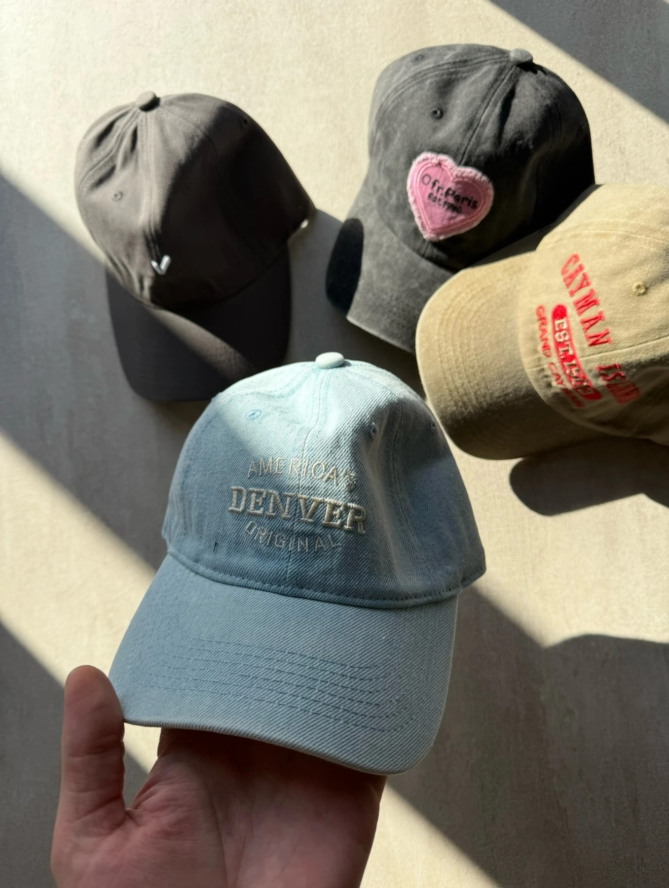 GORRA CELESTE DENBER 