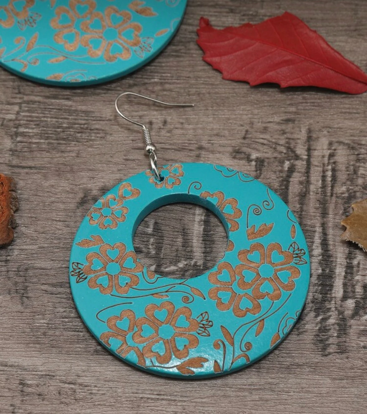 Pendientes tallados con diseo circular  2