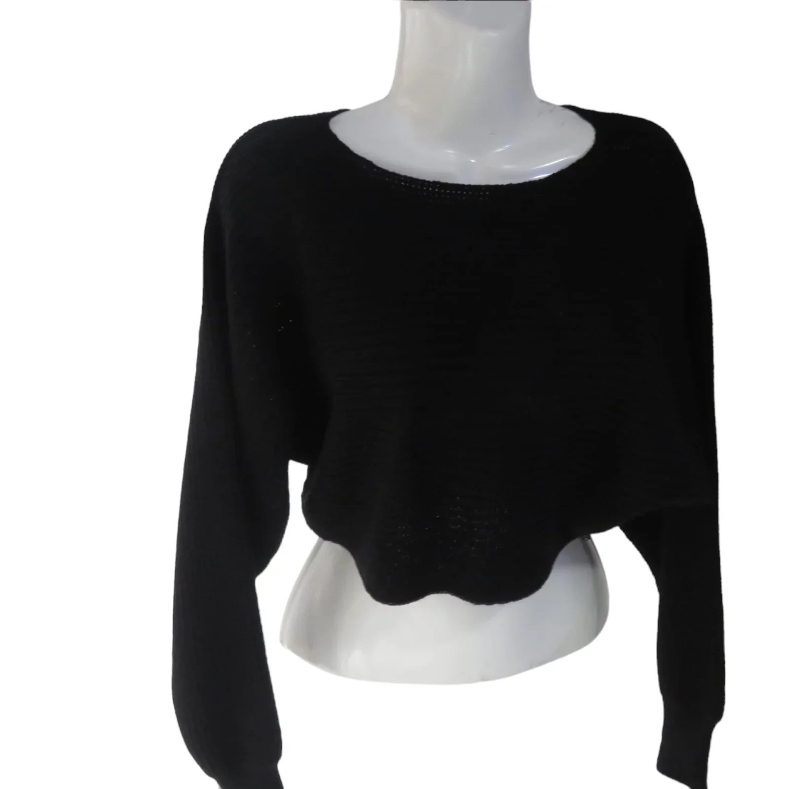 Sueter corto negro