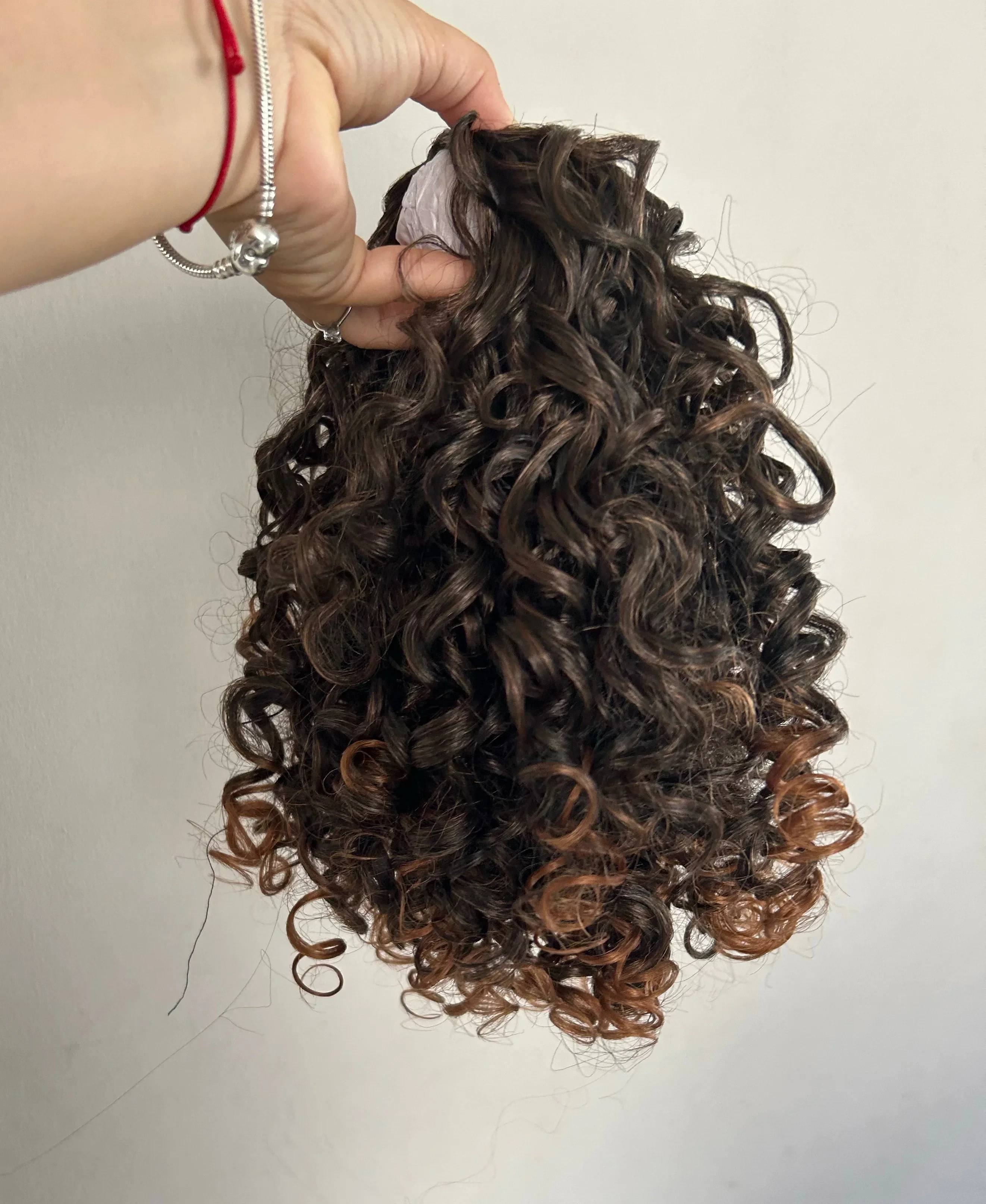 Cola 12” rizada  3