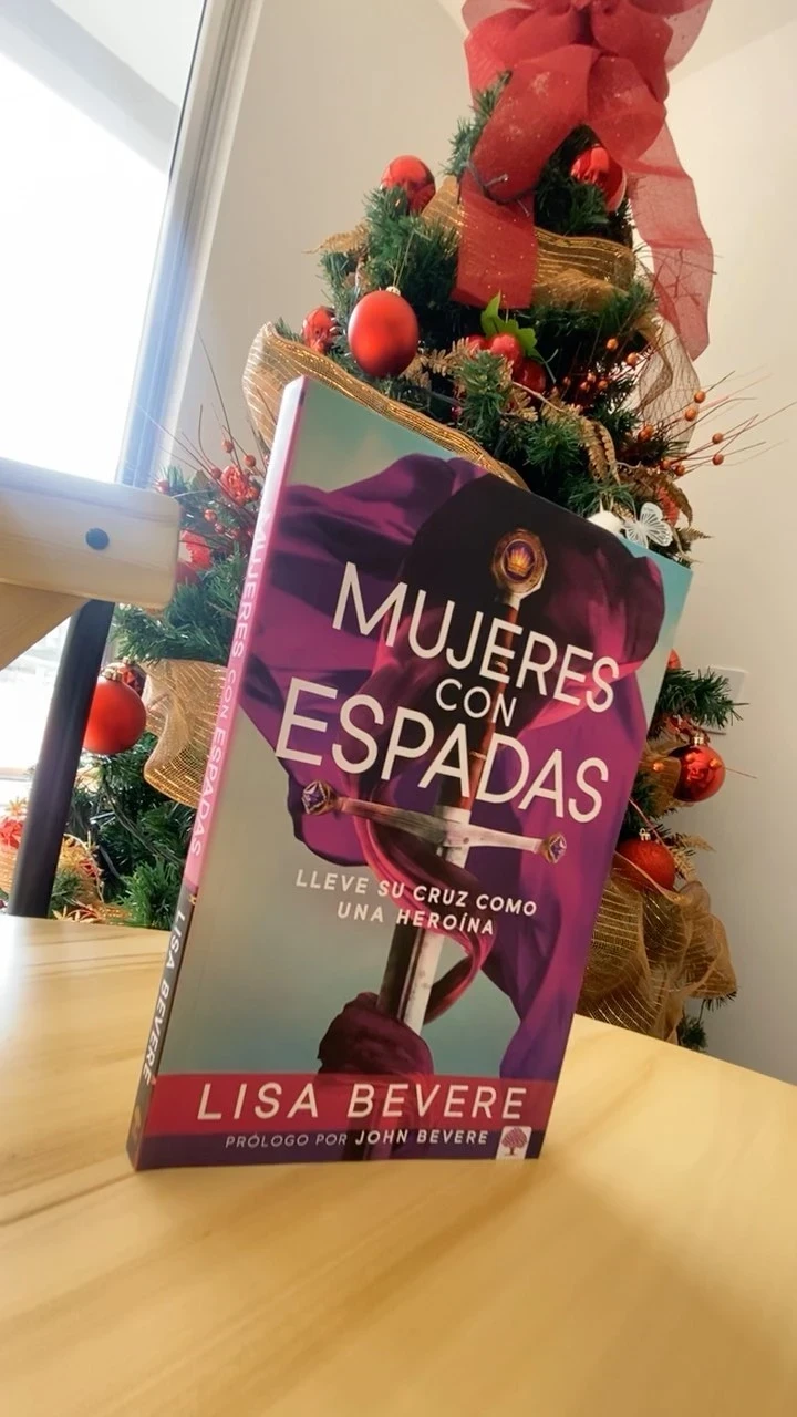 Mujeres con espadas