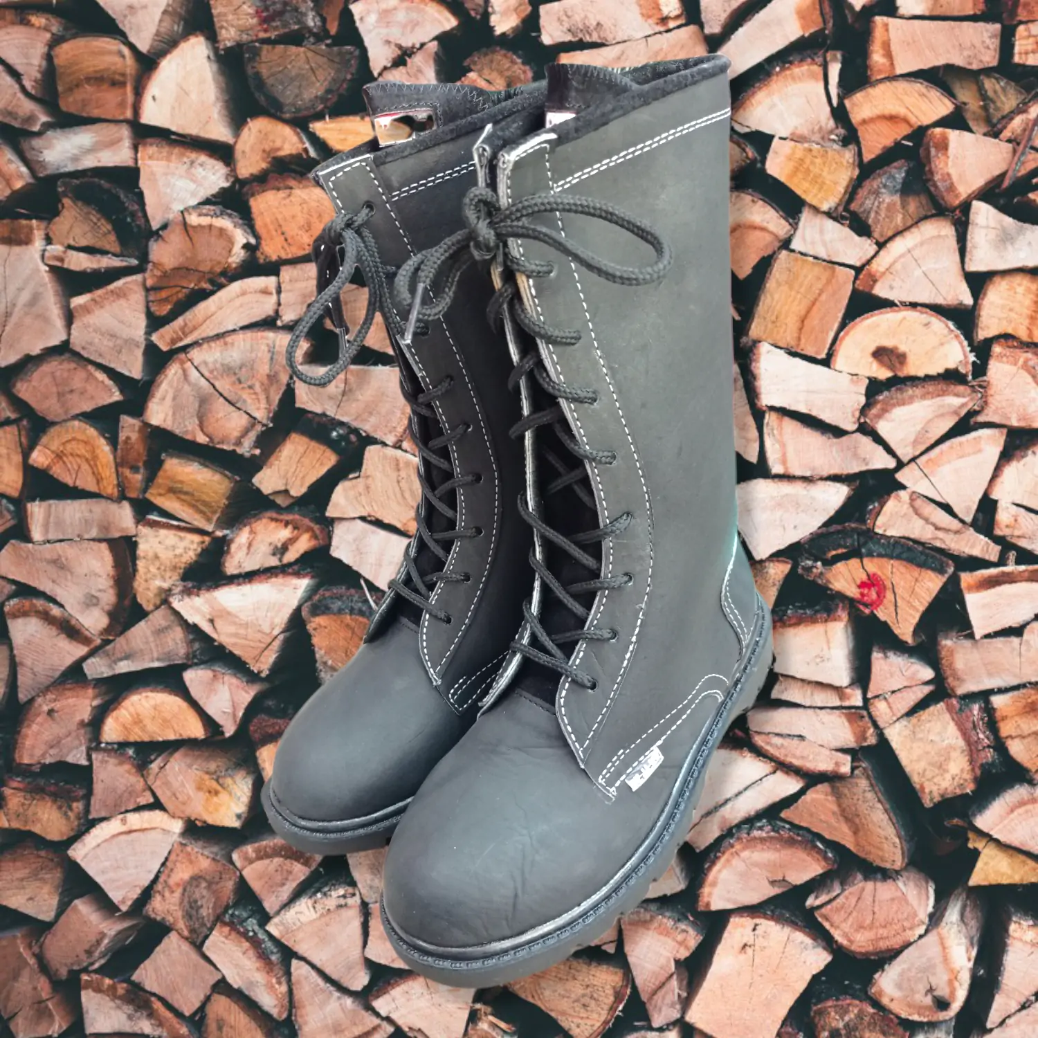 Botas de piel, color negro mate