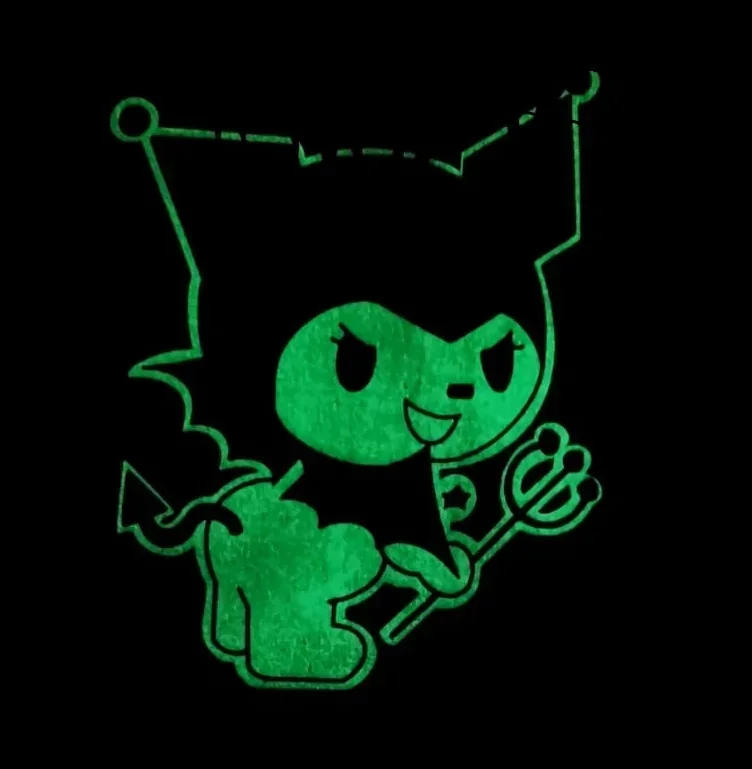 Playera de Kuromi Diablita con efecto 4