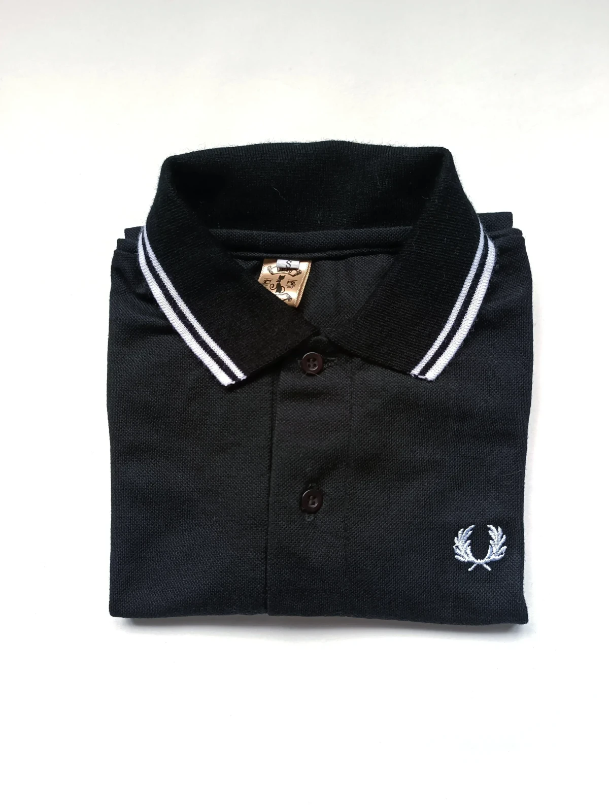 Camisa Polo negra con blanco 🤍 2