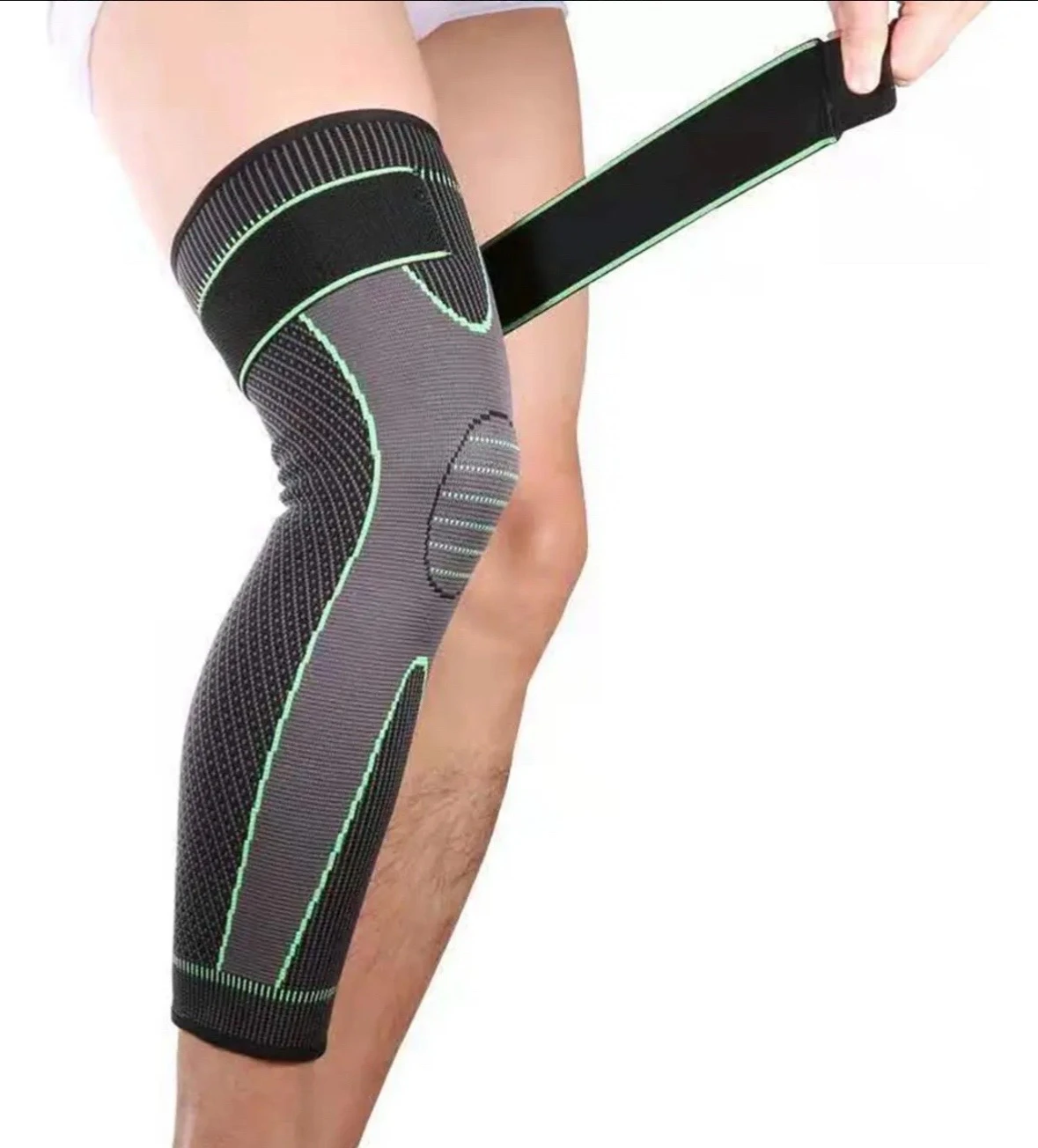 Rodillera deportiva de compresion con correa ajustable 4