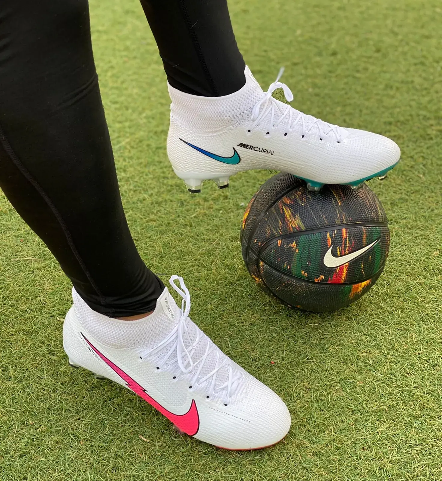 GUAYOS NIKE  4