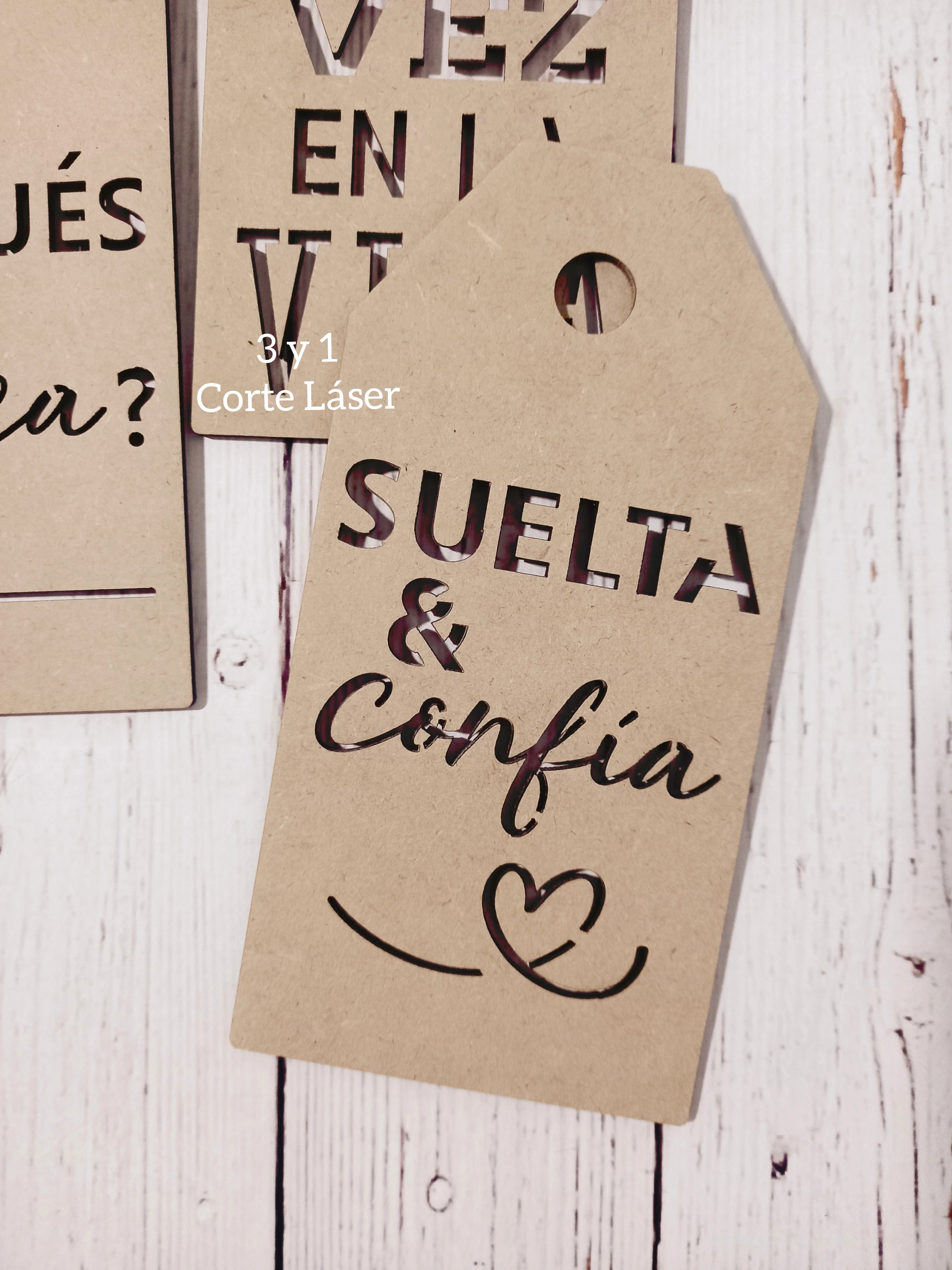 TAG SUELTA Y CONFÍA
