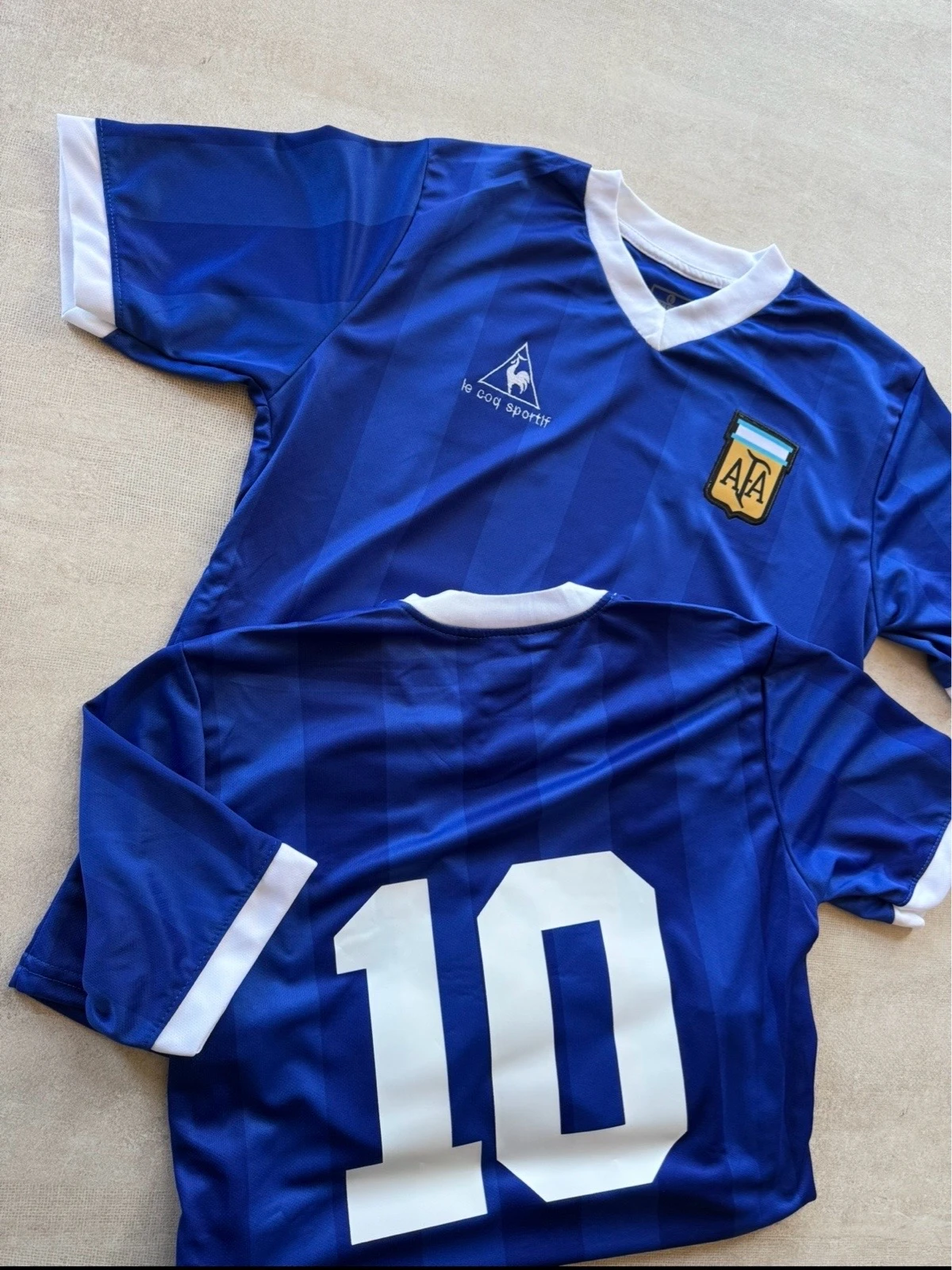 CAMISETAS RETRO BORDADAS