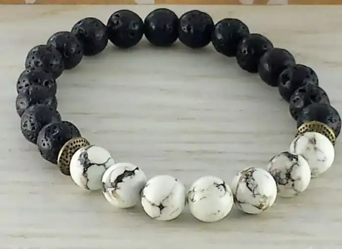 Manilla piedras volcanica con blanco