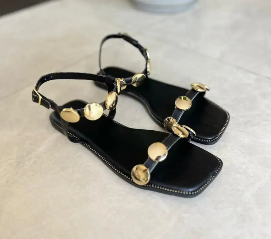 SANDÁLIA PRETO/ DOURADO