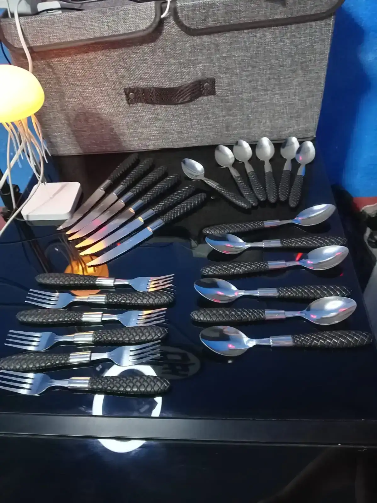 Set de cubiertos elegante 