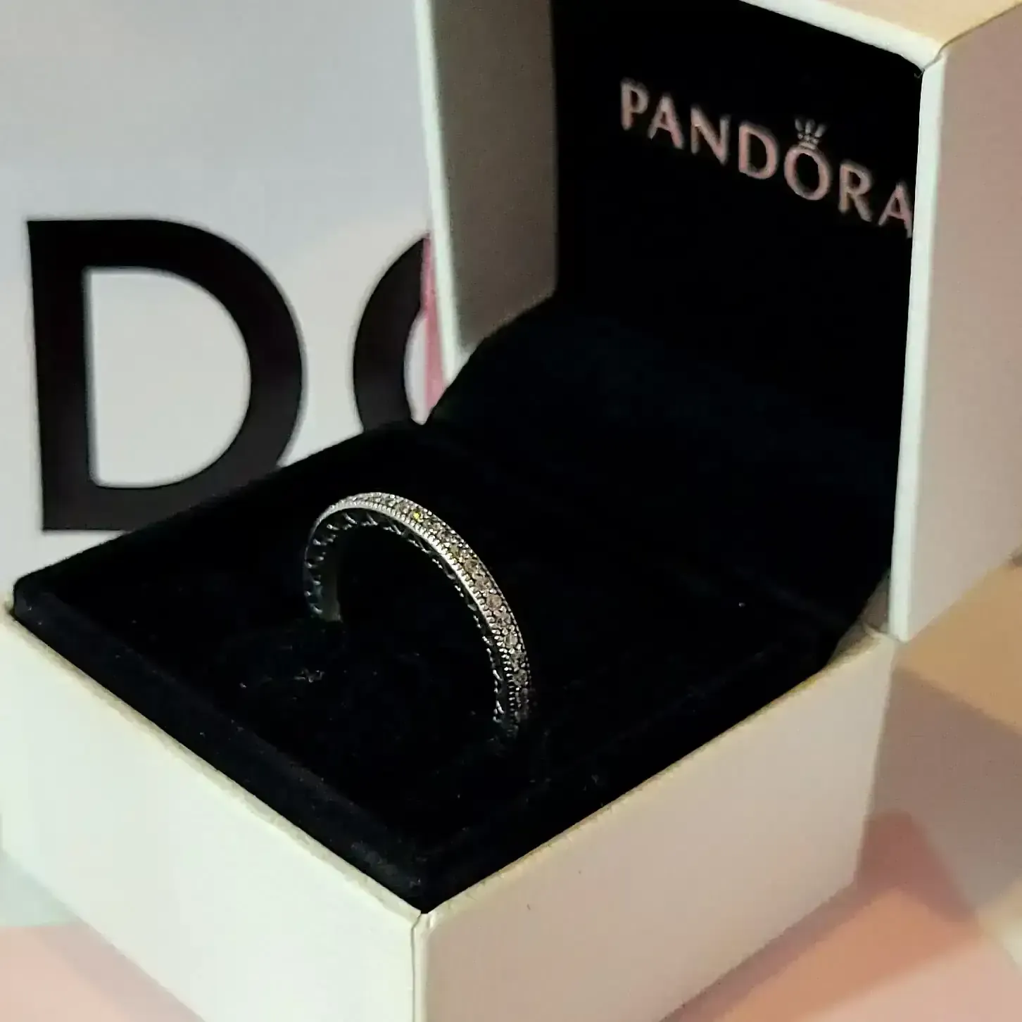 Pandora Hearts of circle silver ring