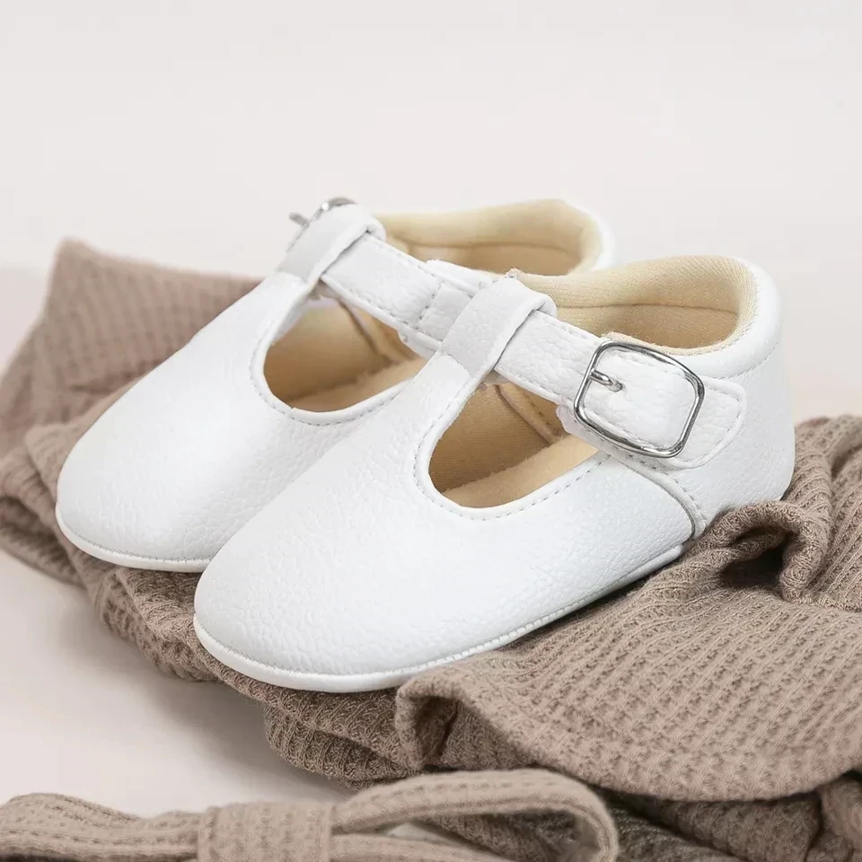 ZAPATITOS BLANCO CINTURÓN  2