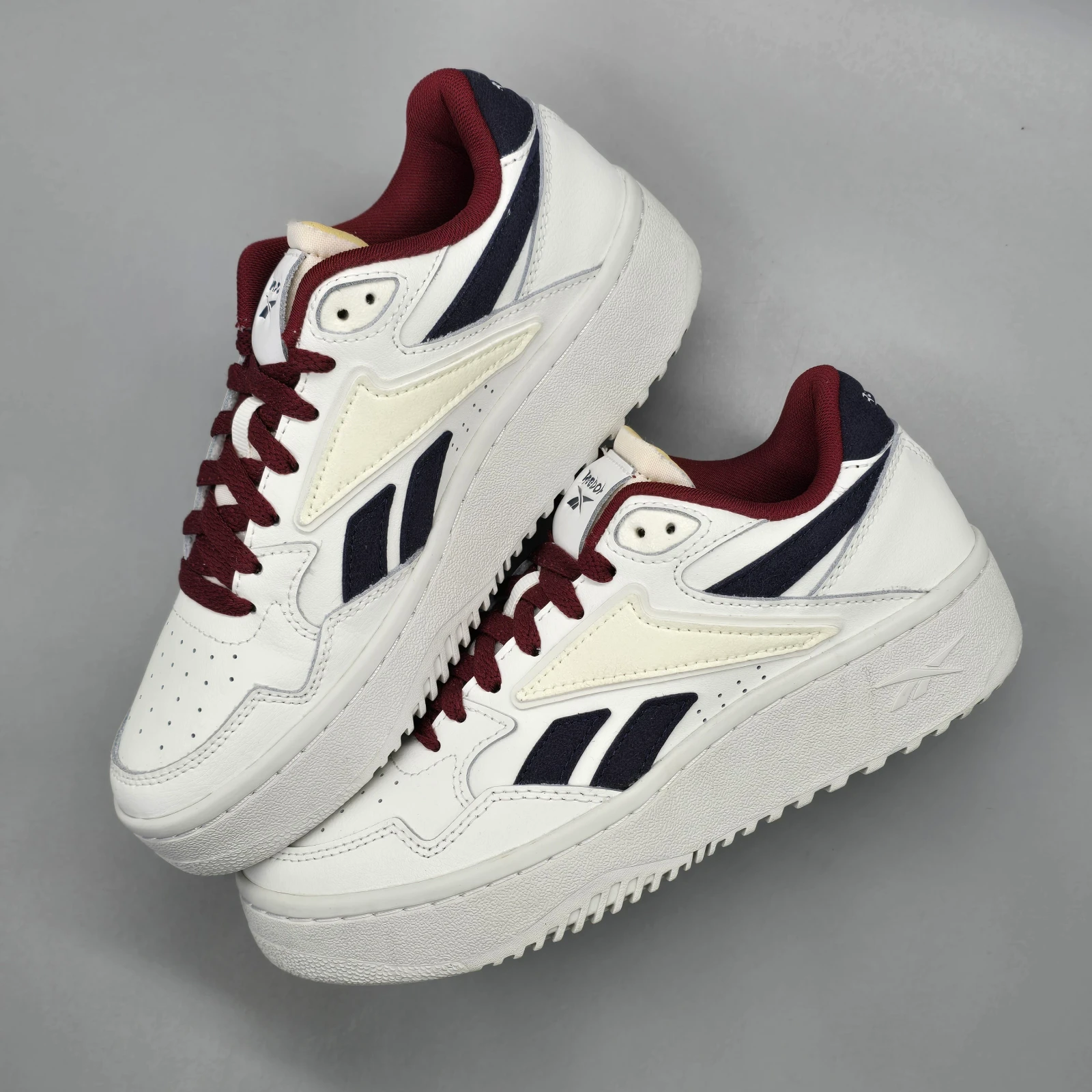 TENIS REEBOK ATR CHILL 2