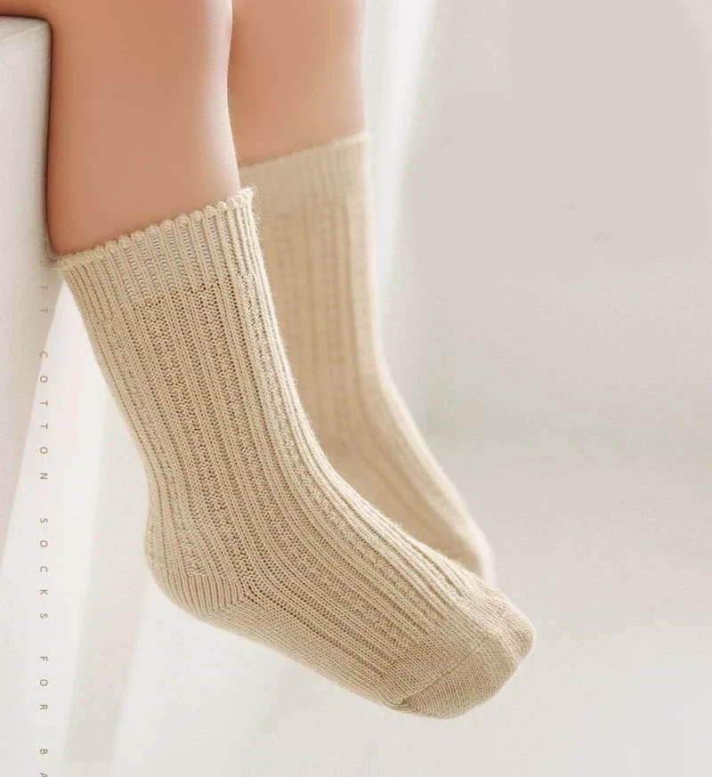 MEDIAS BEIGES CORTAS