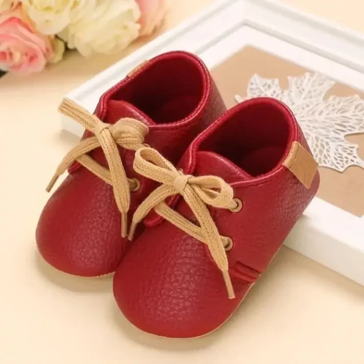 ZAPATITOS ROJO CORDONES 