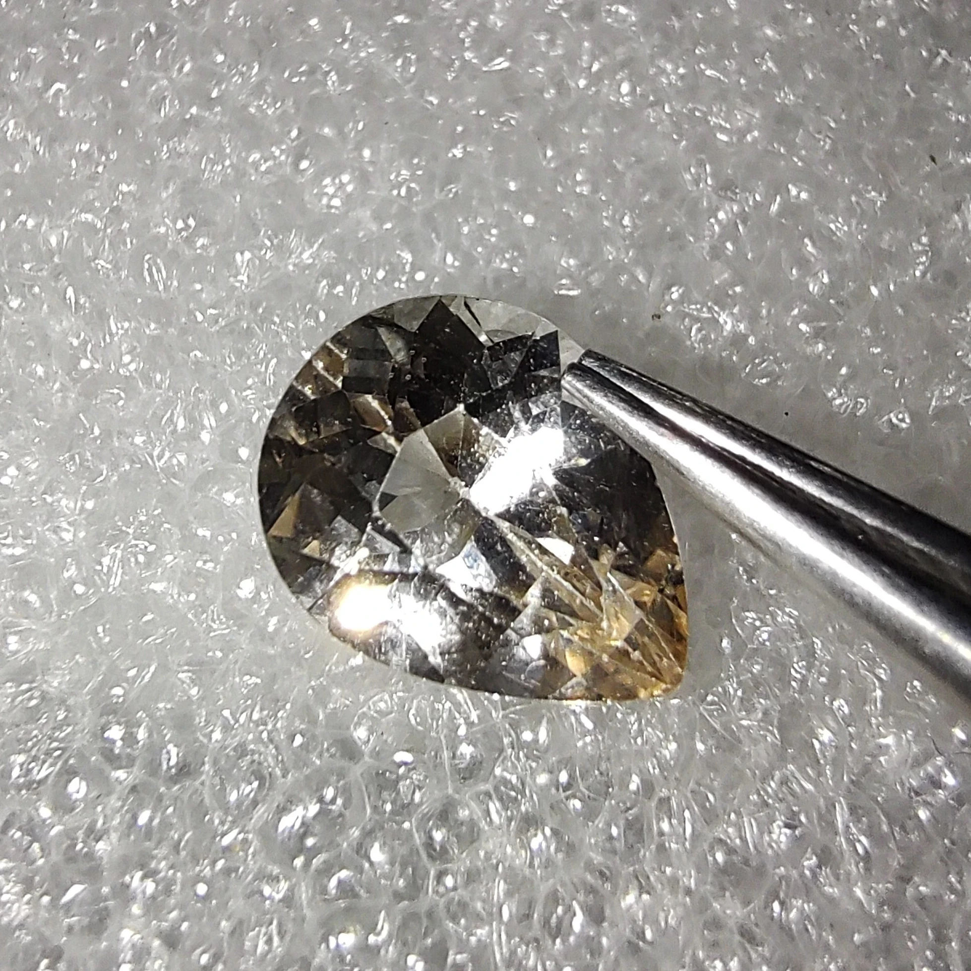 Topacio champagne natural talla gota facetado  4