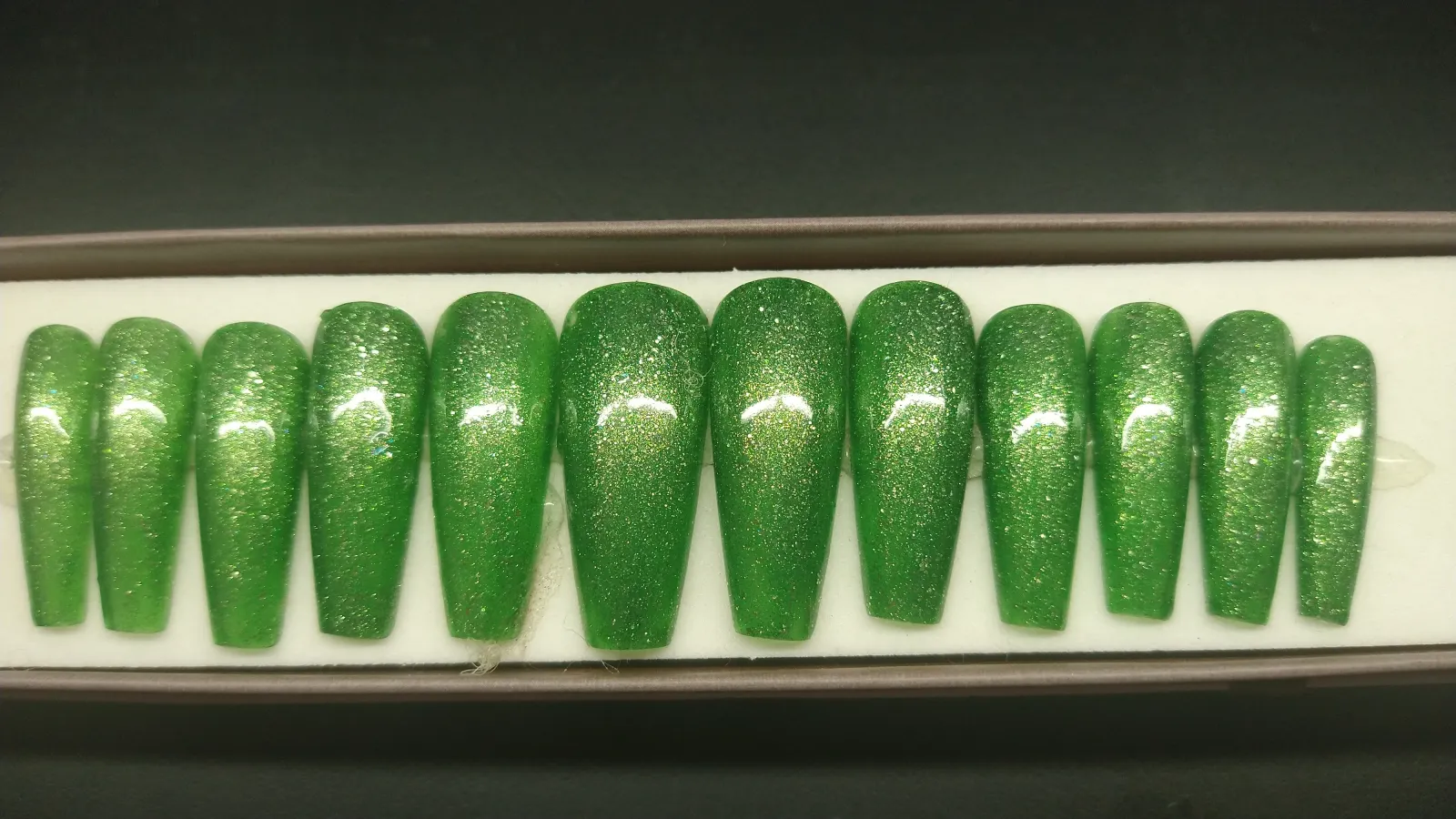 Uñas brillos 4