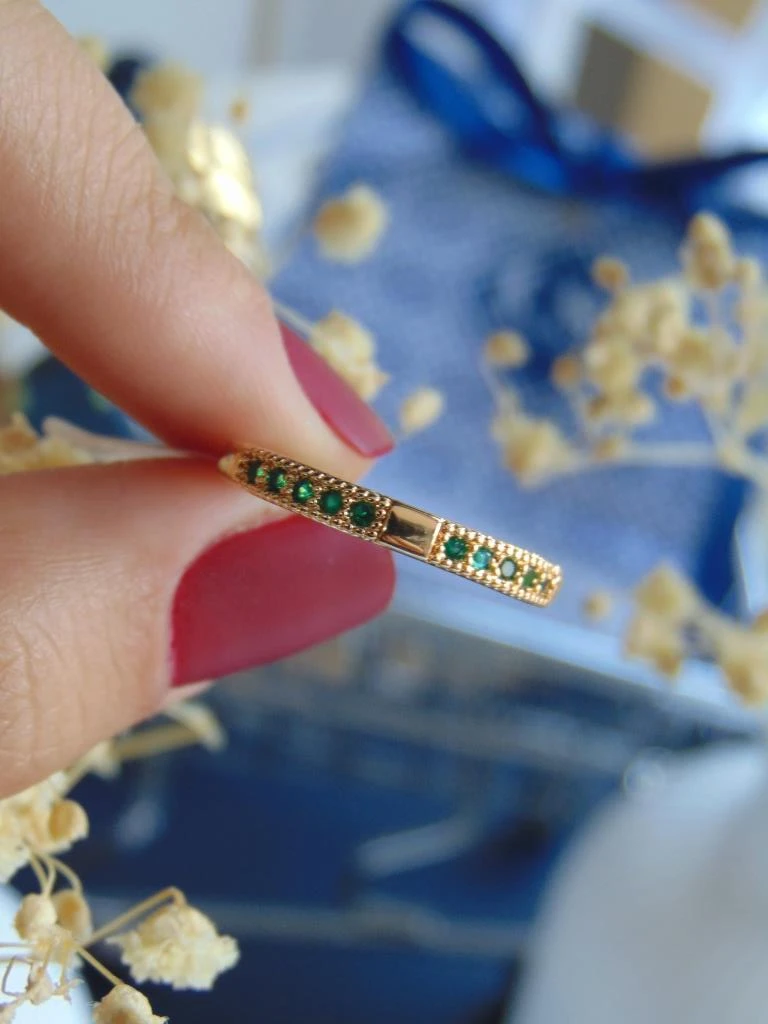 ANILLO ACERO DOR DELG LINEA  MICROCIRCONES VERDES    2