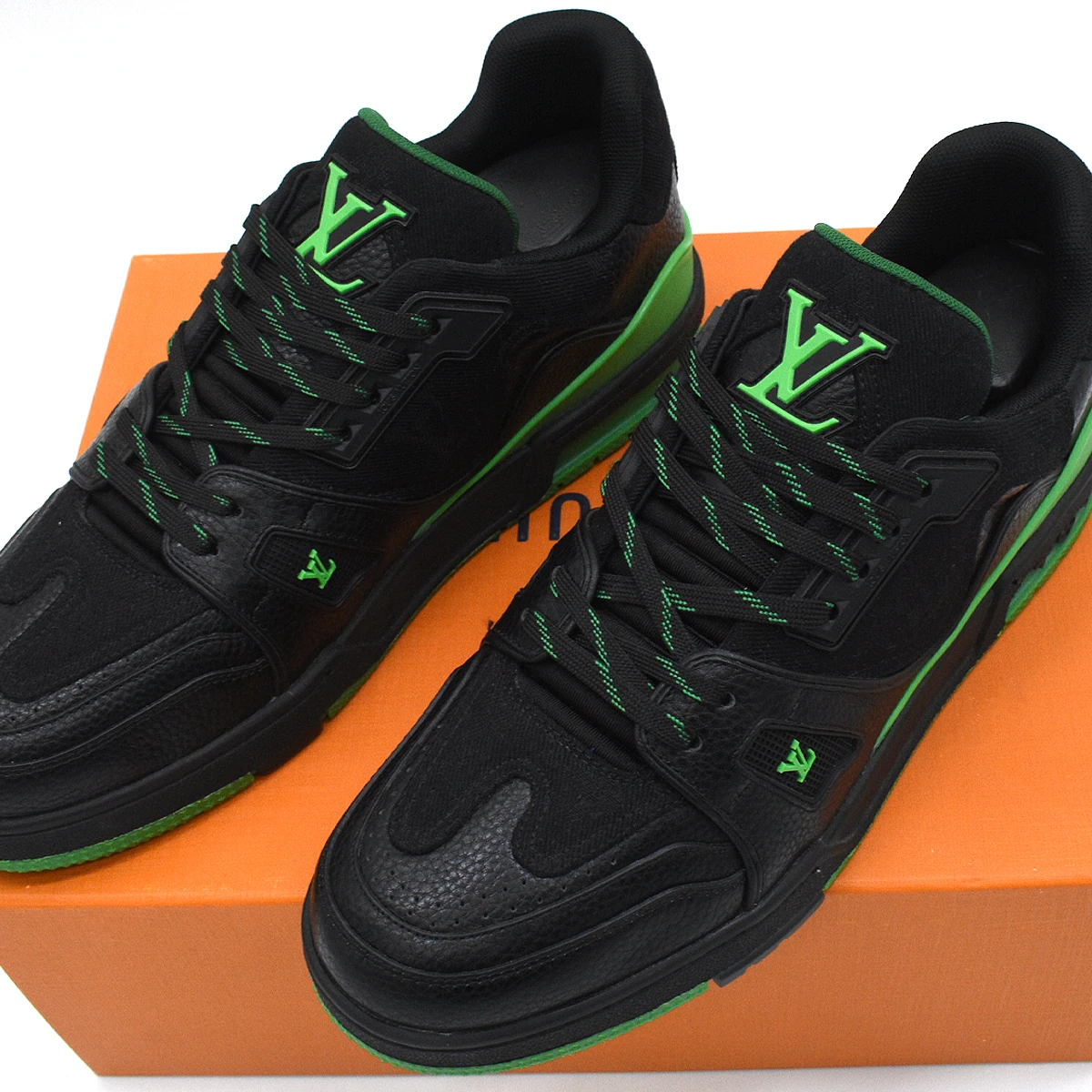 LV Trainer Negro / Verde 3
