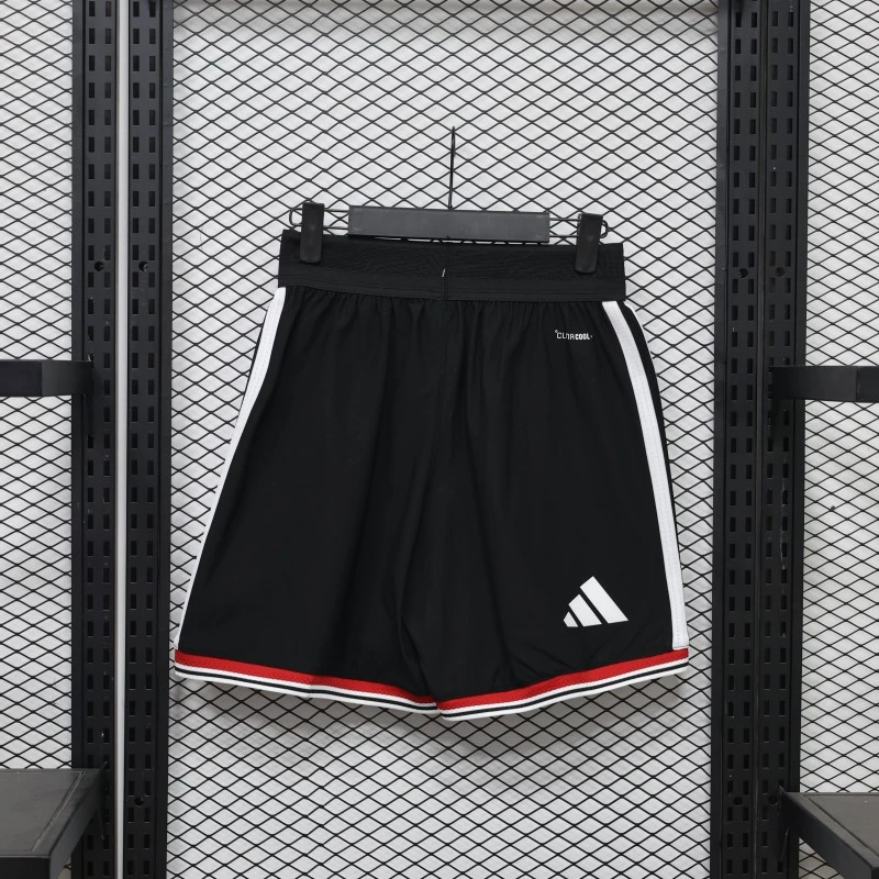 SHORT VERSION JUGADOR MANCHESTER UNITED LOCAL 26/27 2