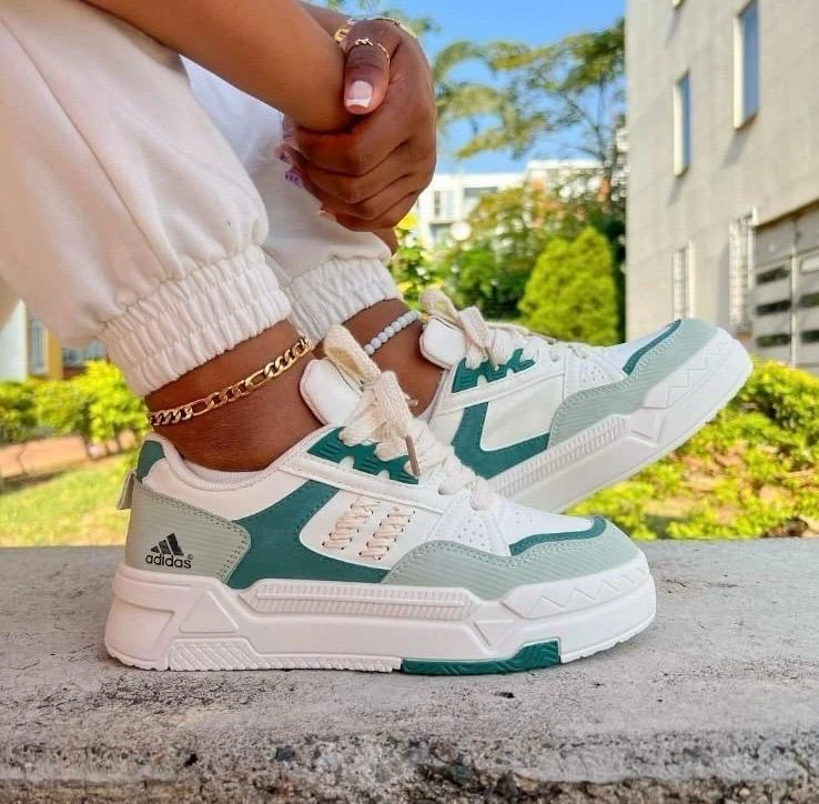 Tenis Dama Rosa y Verde 2