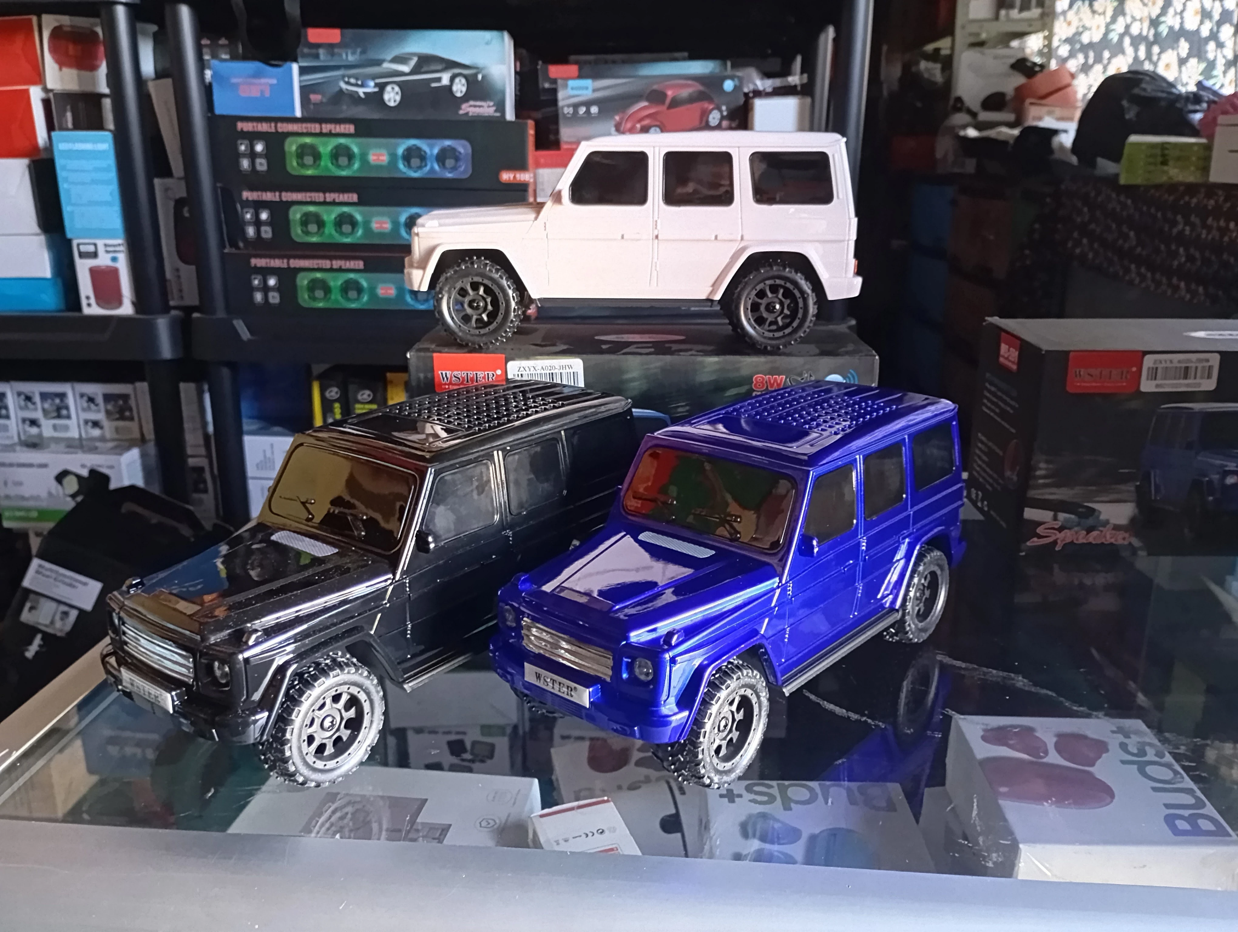 Carros metalicos, bocina Bluetooth 