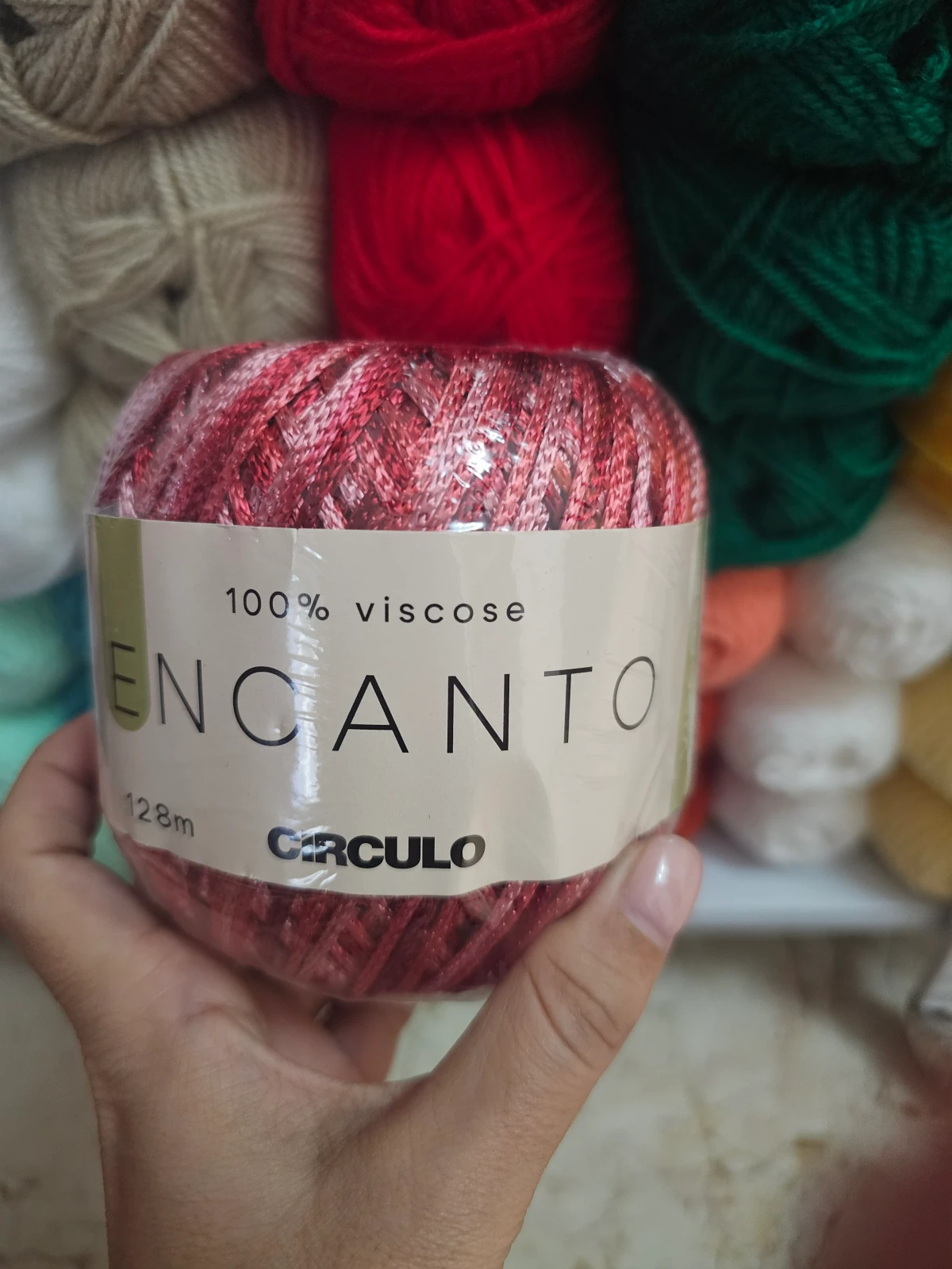 Encanto 9826 scarlet