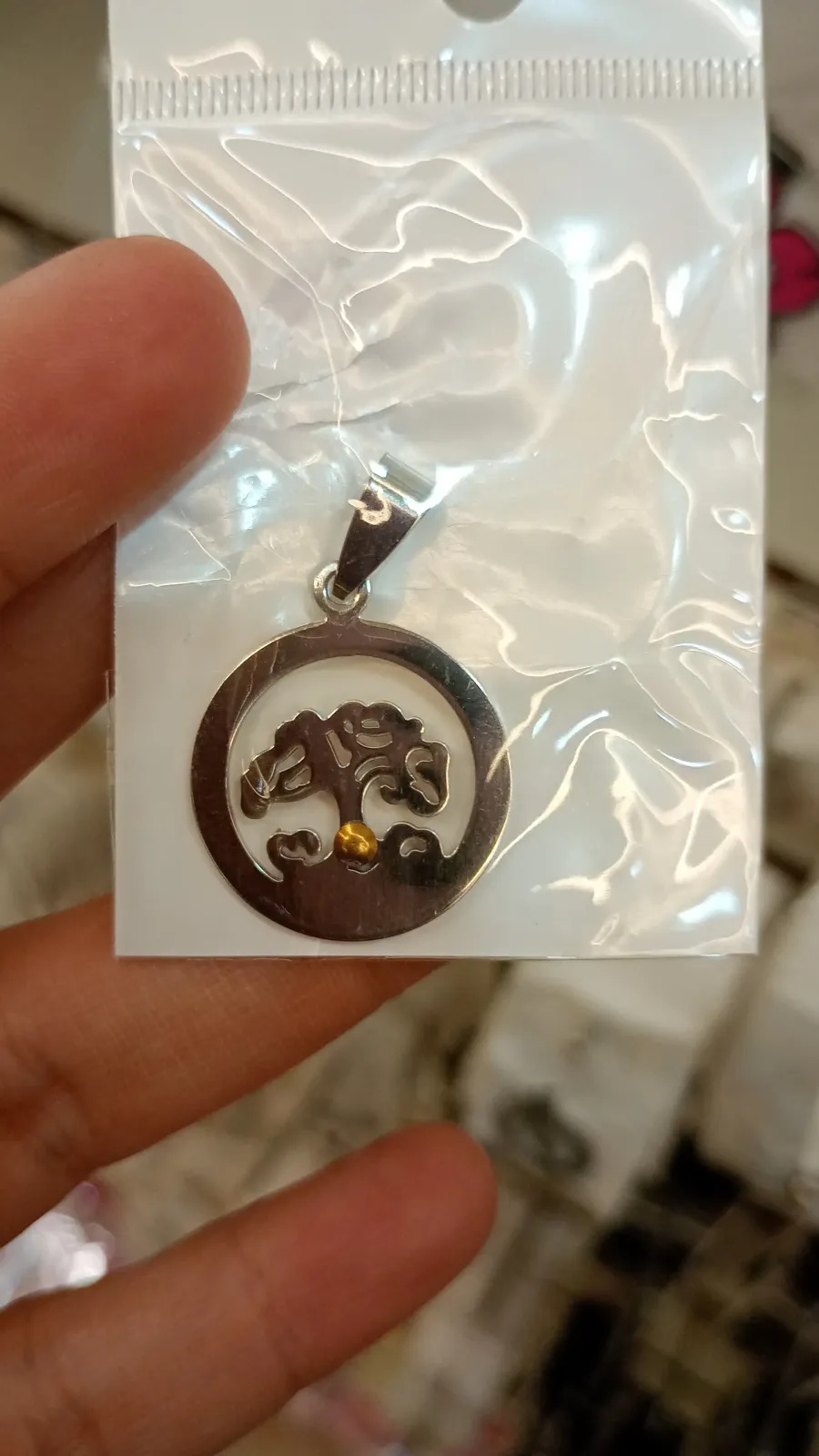 Dije Árbol detalle dorado