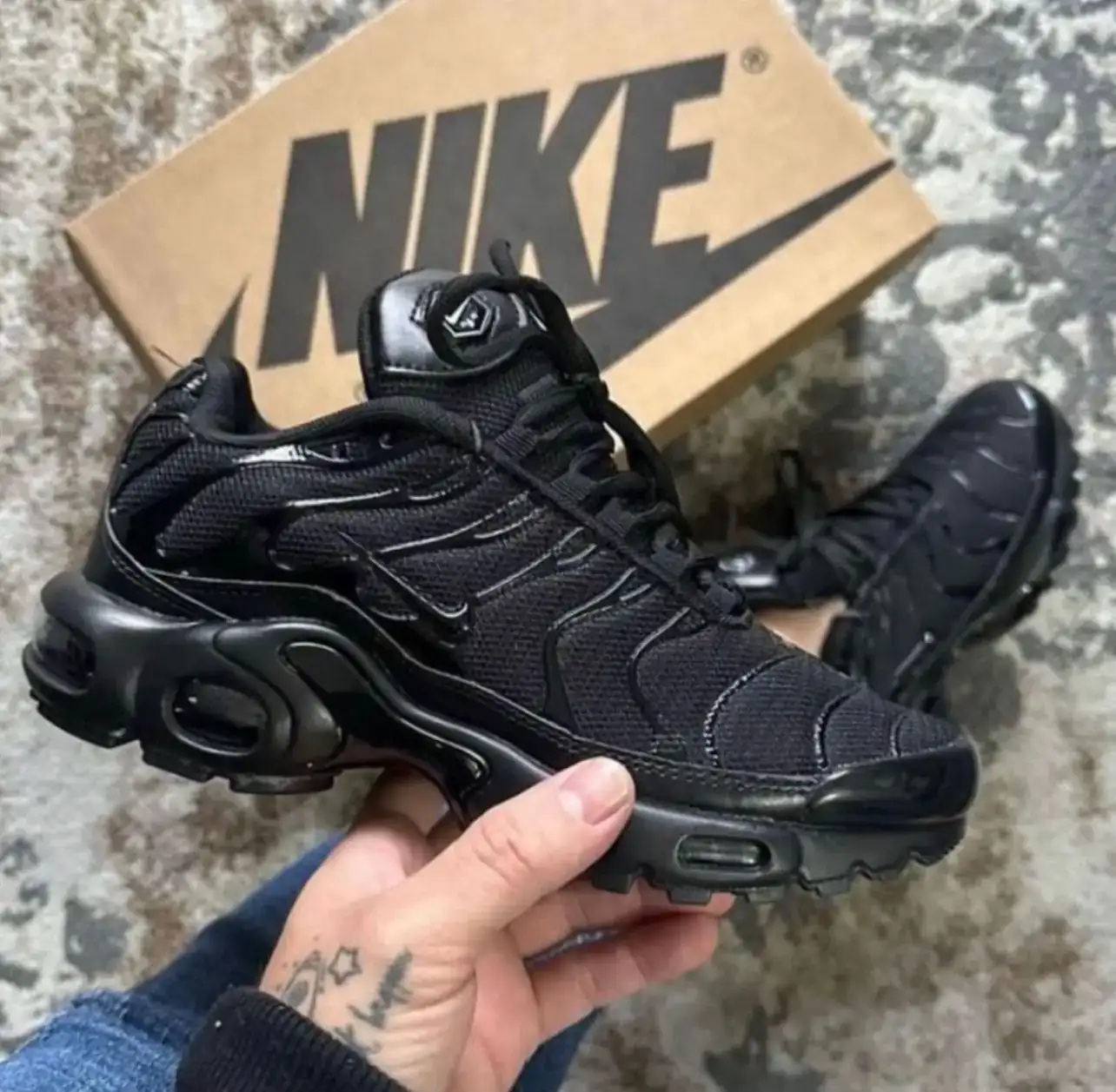 NIKE TN CABALLERO  3