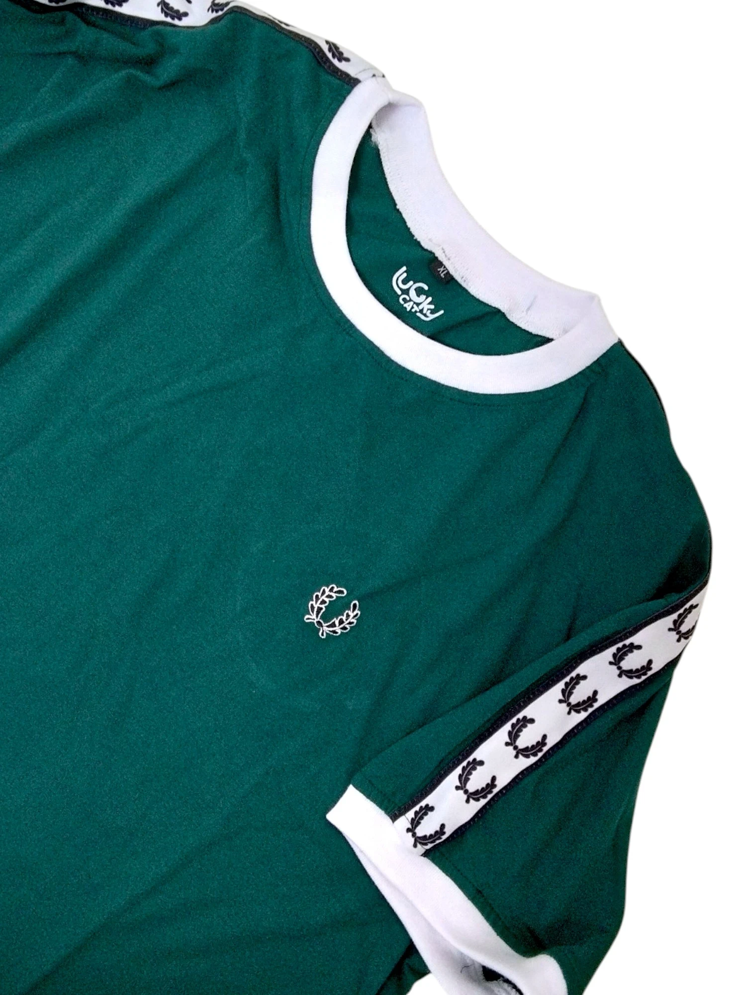 Camiseta algodón verde botella con laureles 