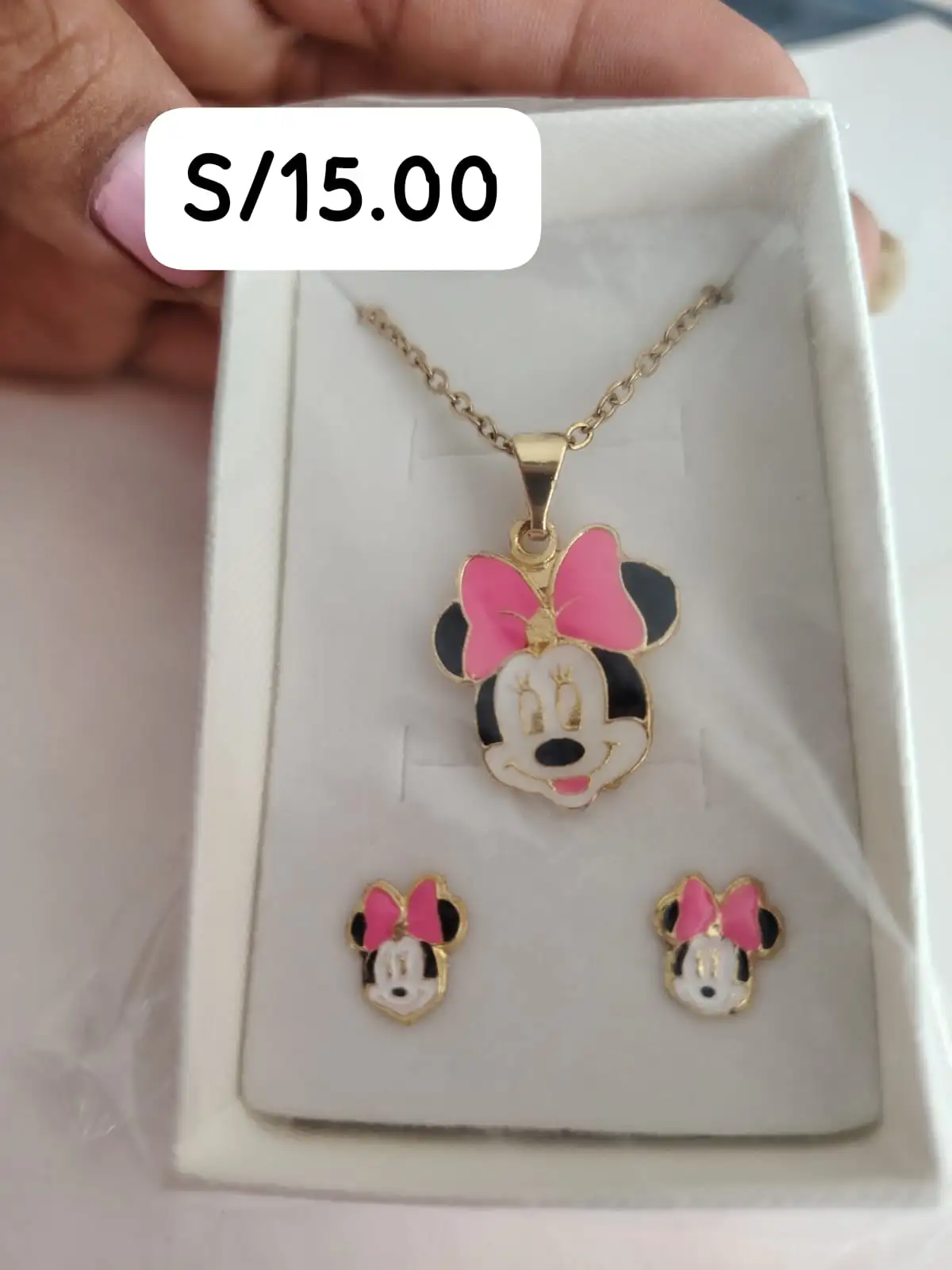 Aretes +cadena