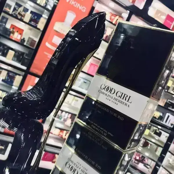 Good Gril Carolina Herrera 3