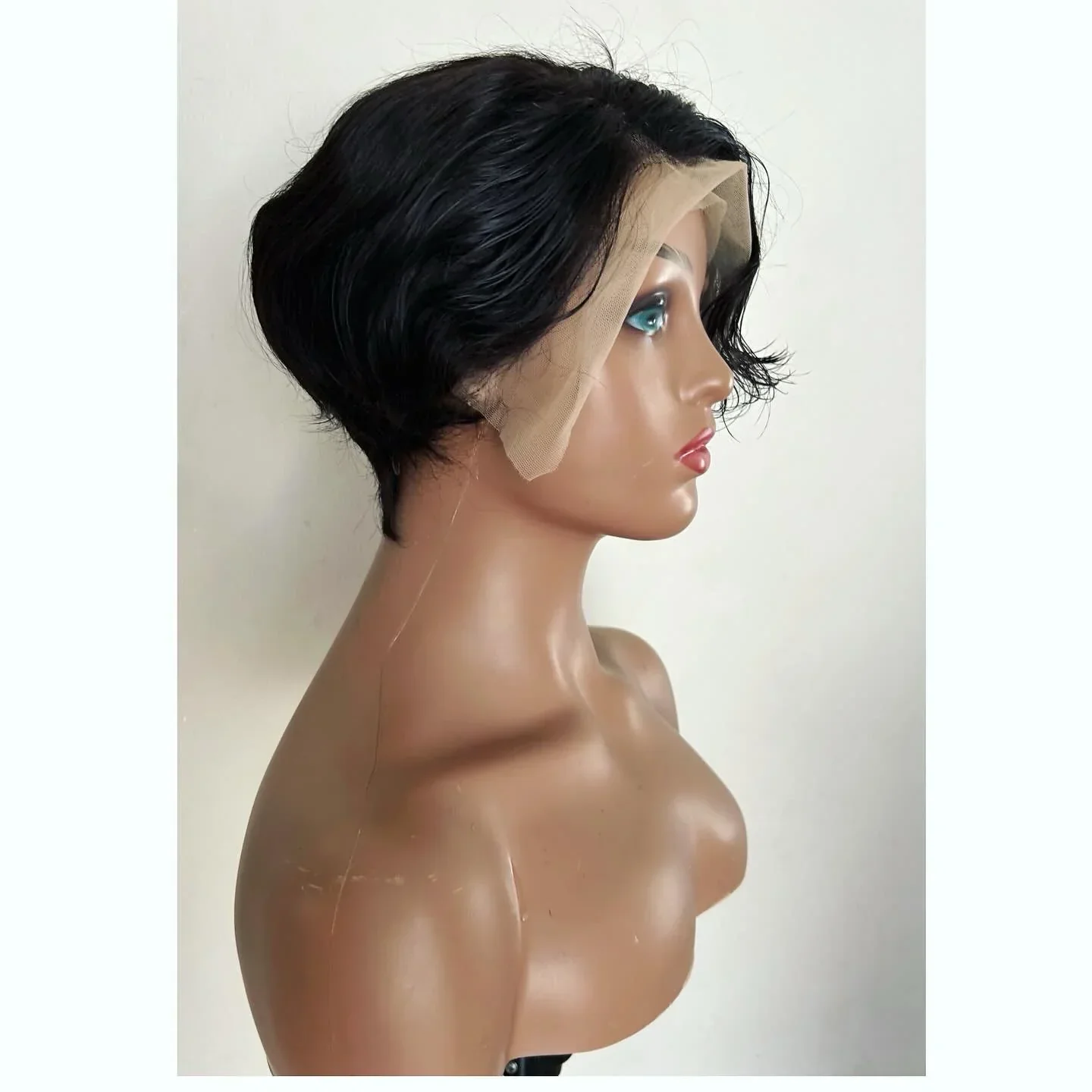 Peluca corta de corte Pixie Bob con encaje frontal, cabello brasileño, sin pegamento 3