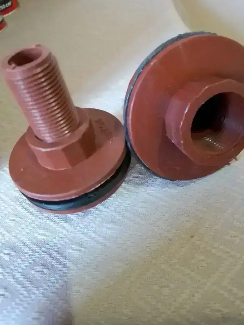Adaptador de tanque 1/2
