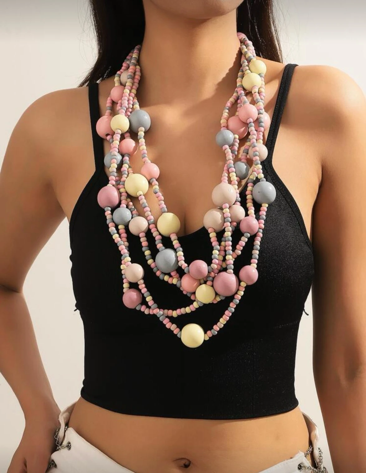 Collar Multicapa de Cuentas en Tonos Pastel