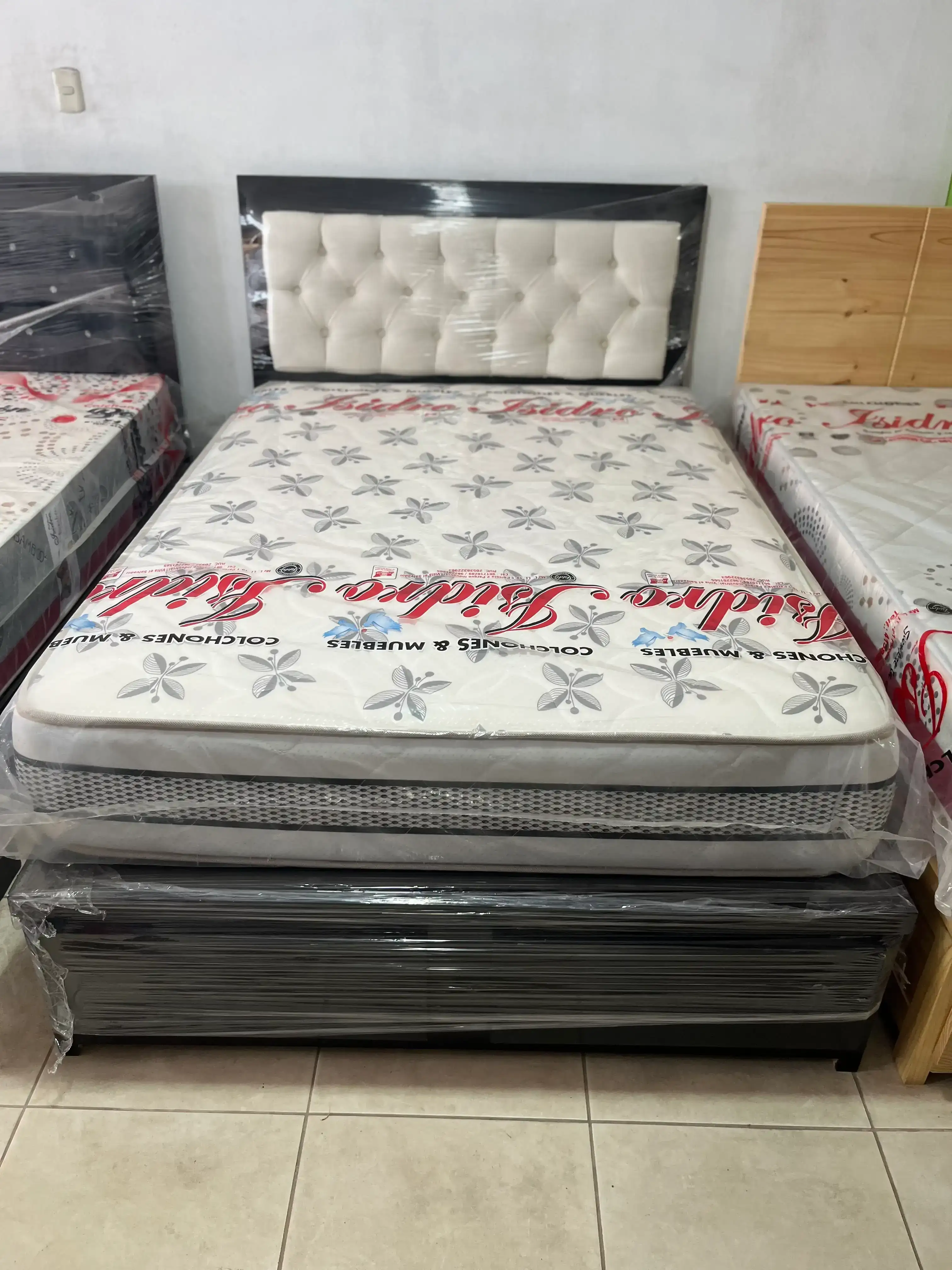 Cama Tapizada 2plz en duco 